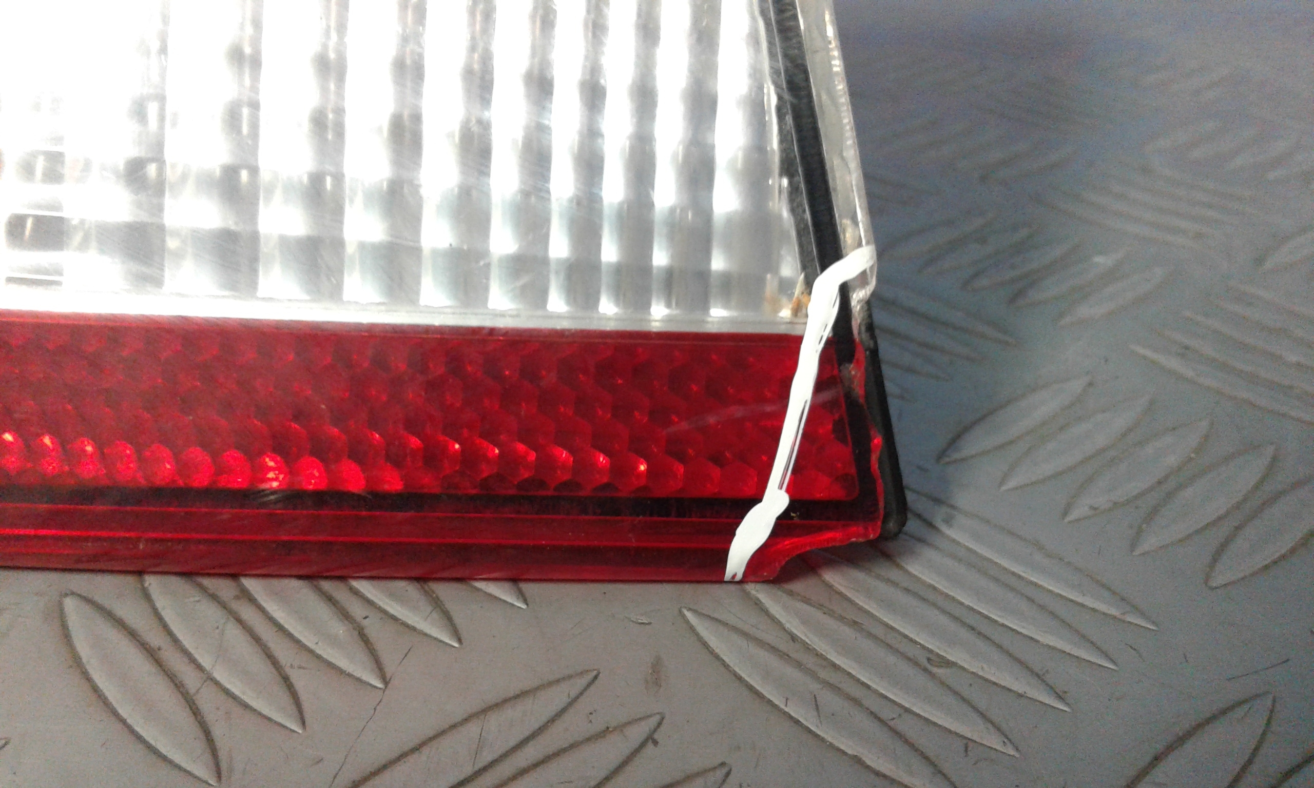 Stop Posteriore Sinistro Integrato nel Portello SEAT Cordoba Berlina 3 Serie