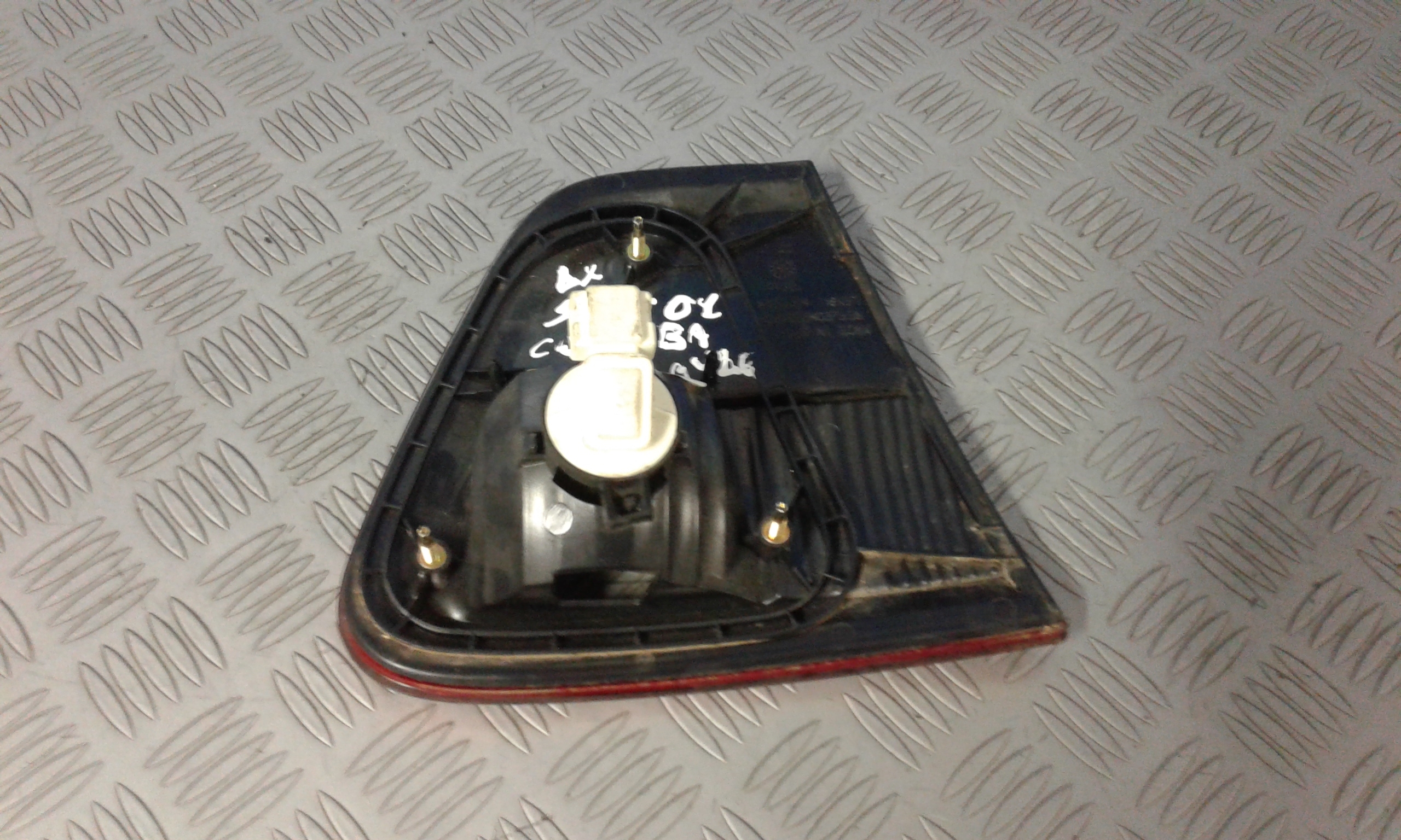 Stop Posteriore Destro Integrato nel Portello SEAT Cordoba Berlina 3 Serie