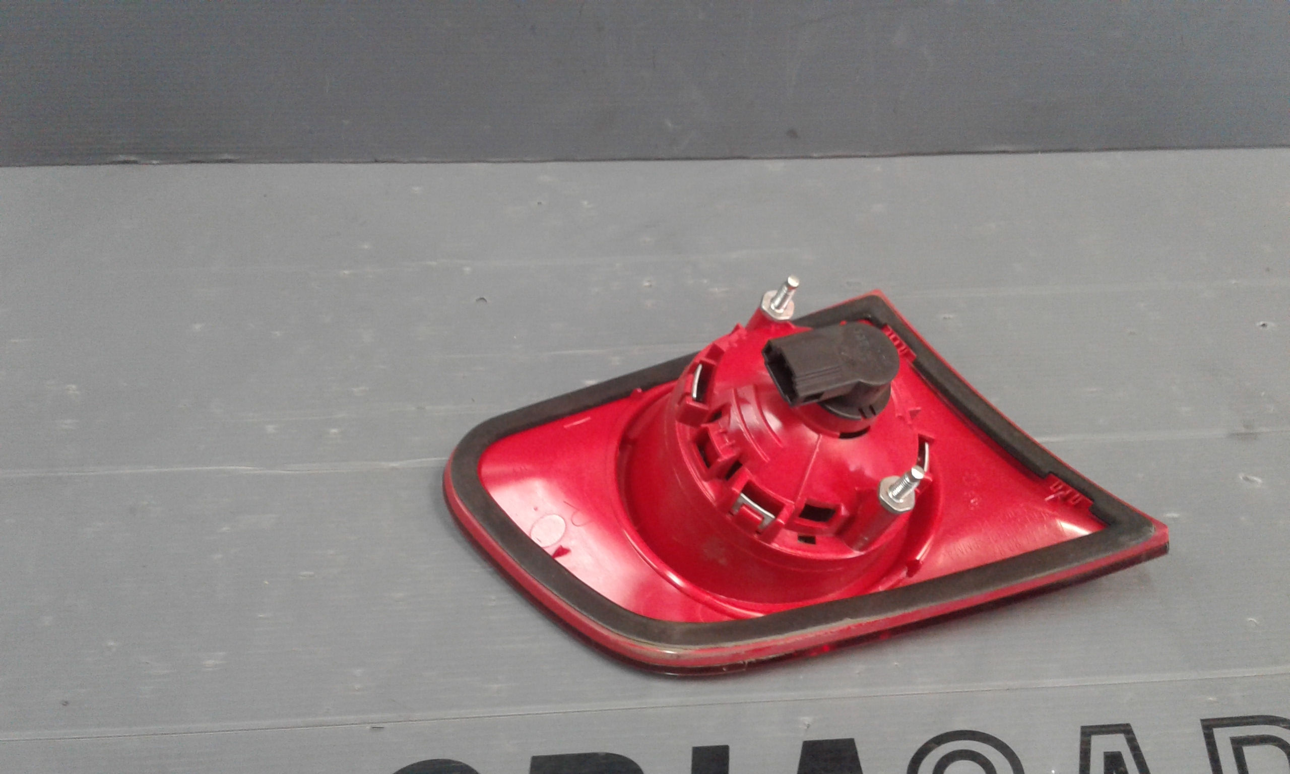 Stop Posteriore Destro Integrato nel Portello VOLKSWAGEN Passat Variant 4 Serie