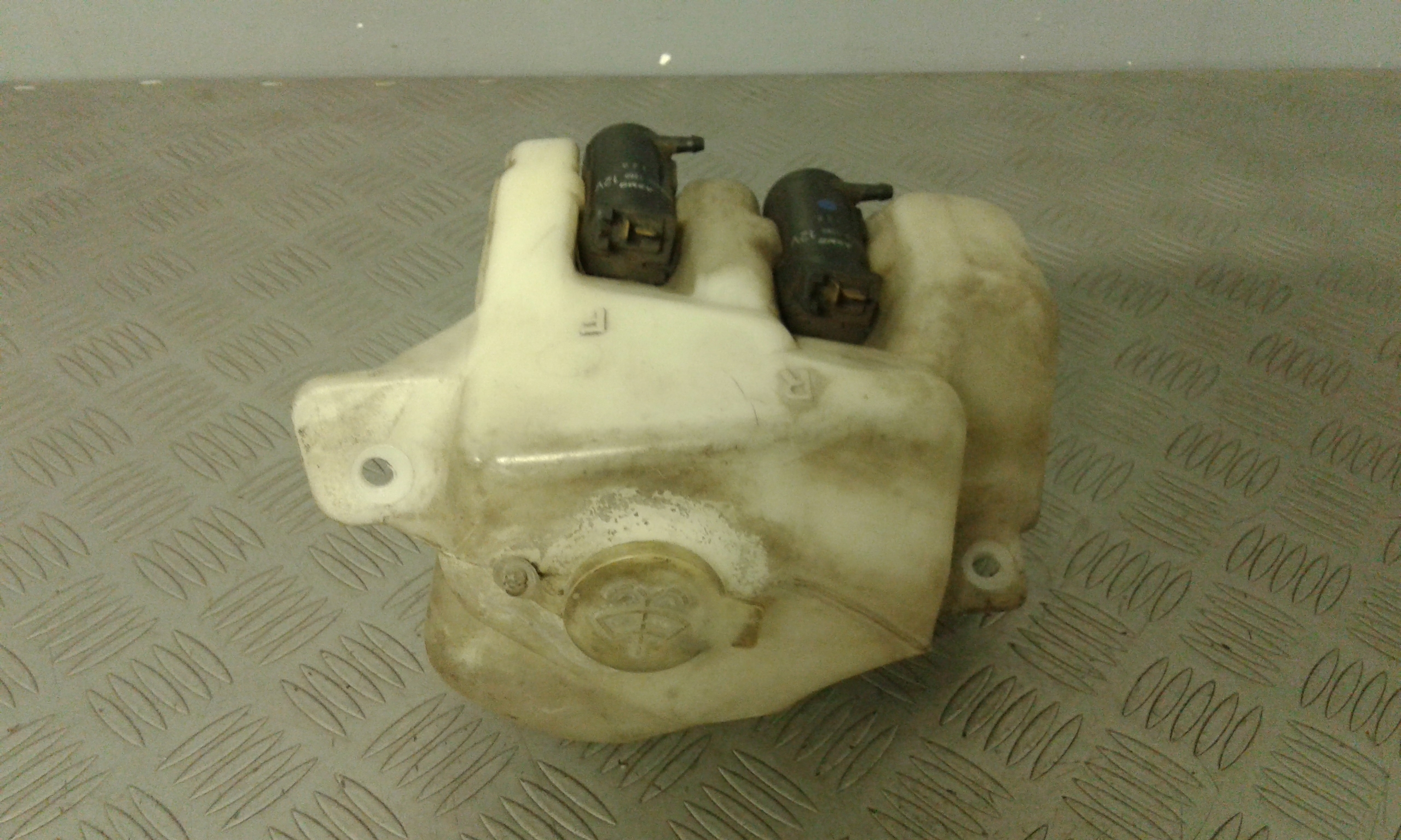 Vaschetta Tergi ant DAIHATSU YRV Serie