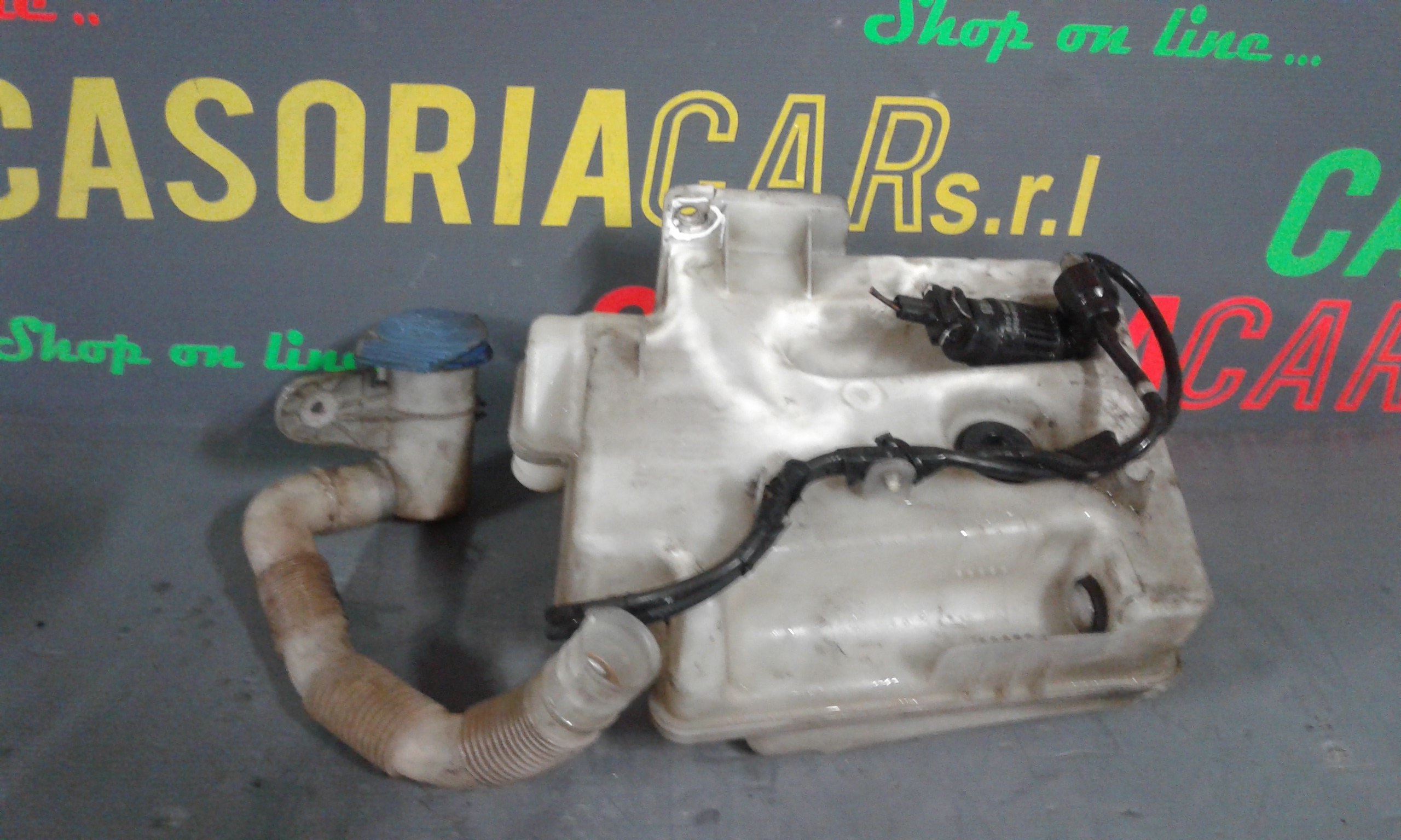 Vaschetta Tergi ant VOLKSWAGEN Golf 5 Berlina