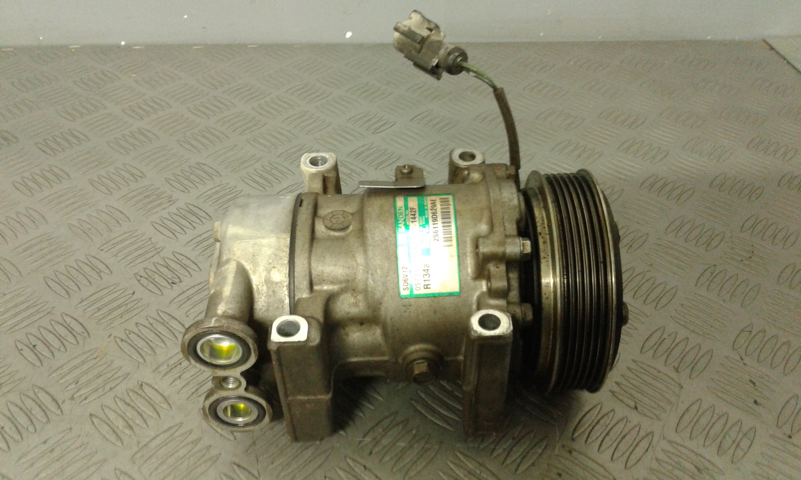 Compressore A/C FORD Fiesta 4 Serie
