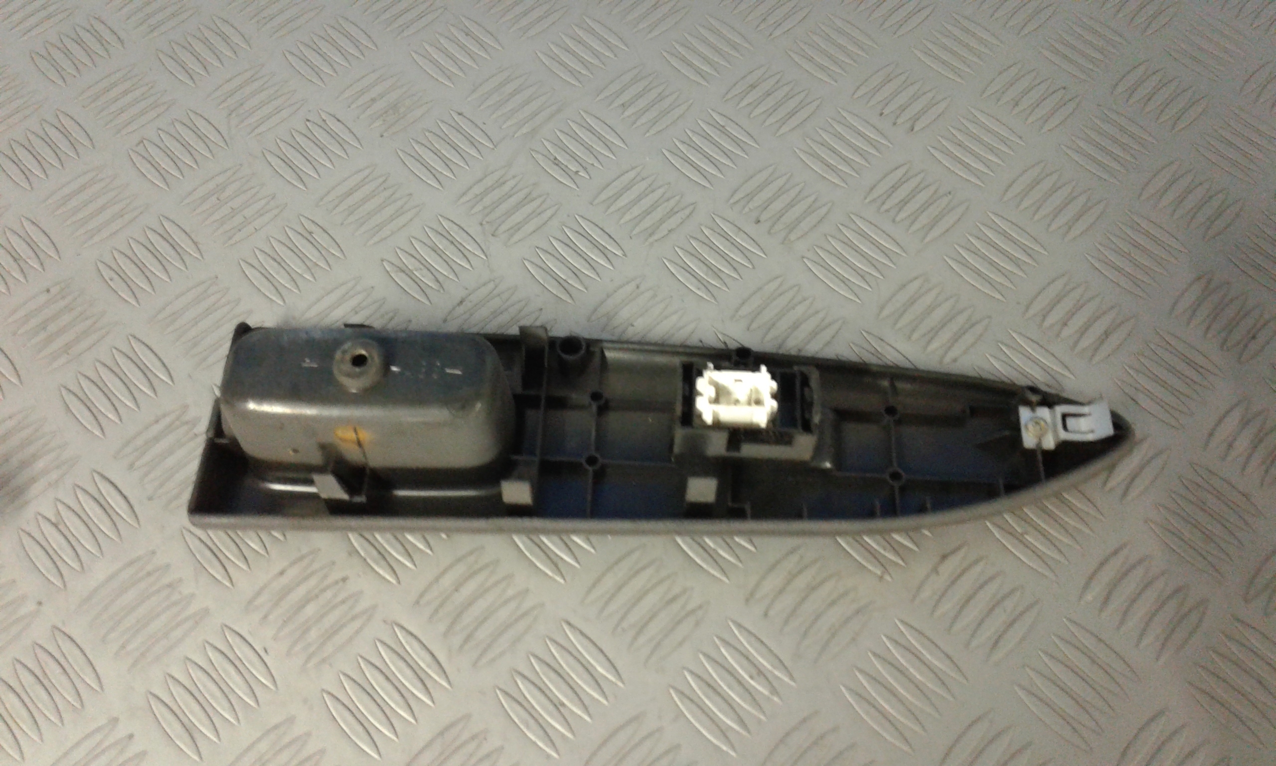 Pulsantiera Anteriore Destra Passeggero TOYOTA Avensis Berlina 1 Serie