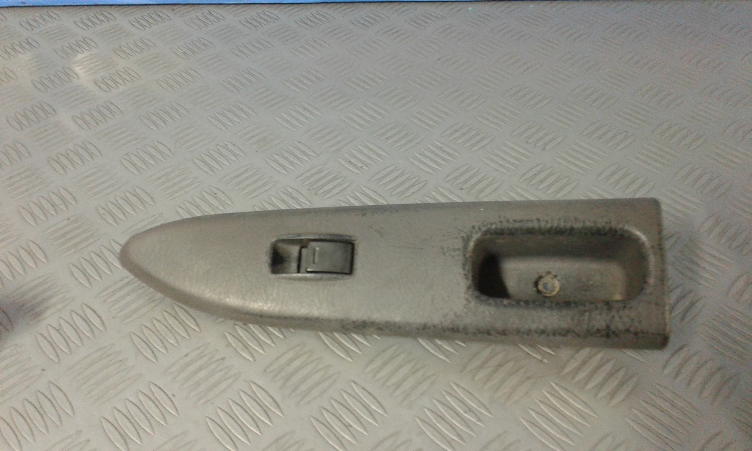 Pulsantiera Anteriore Destra Passeggero TOYOTA Avensis Berlina 1 Serie