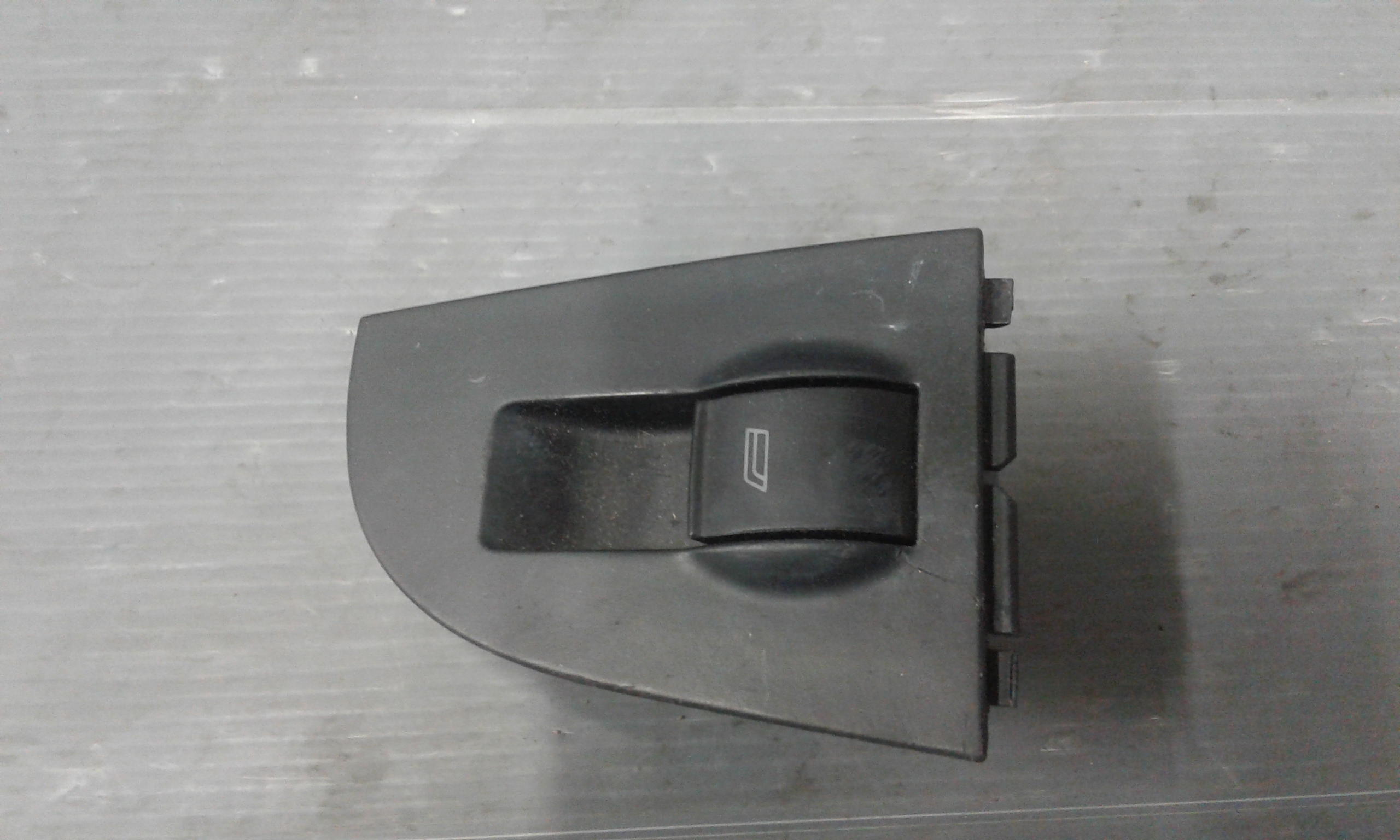 Pulsantiera Anteriore Destra Passeggero AUDI A6 Avant 2 Serie