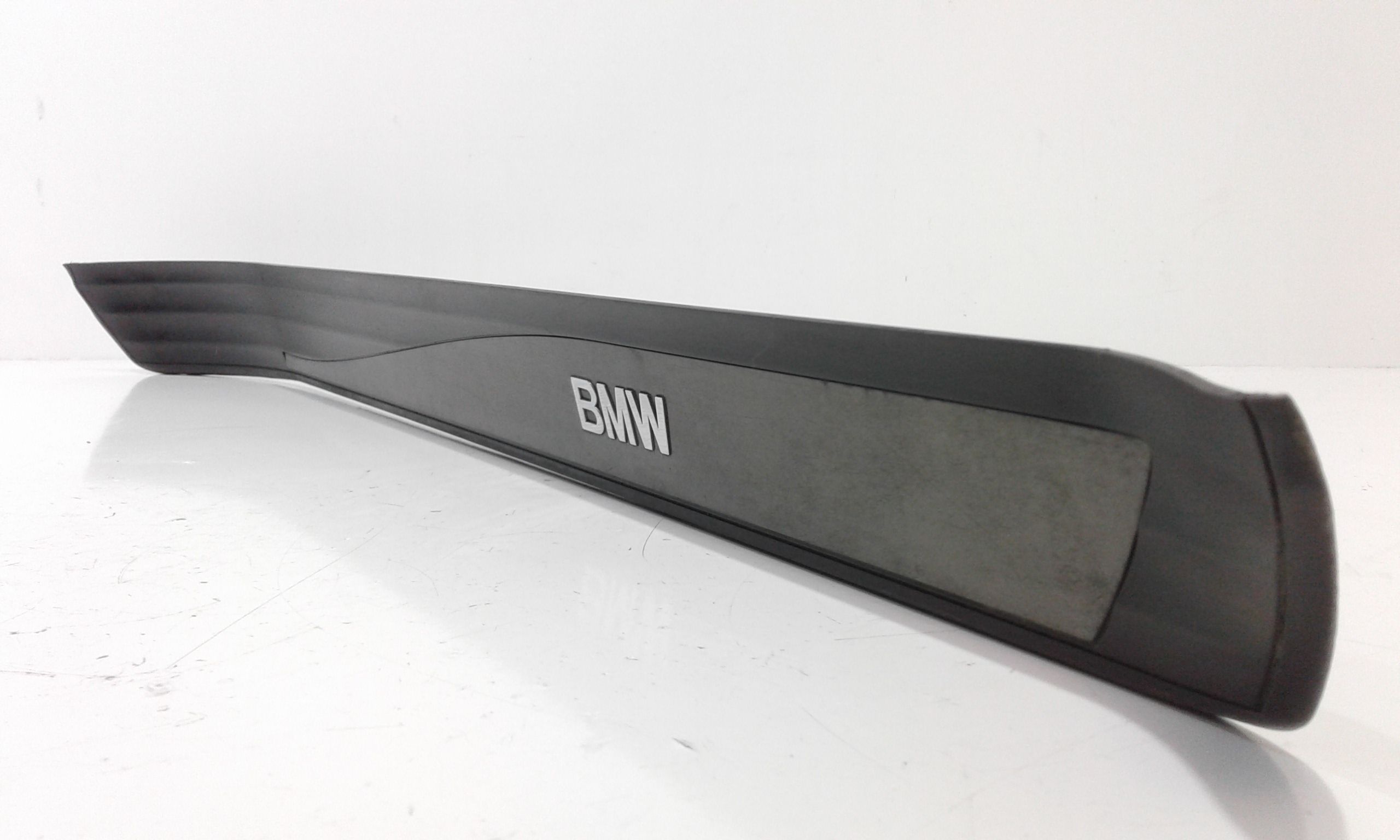 Batticalcagno Anteriore Destro BMW Serie 5 E60