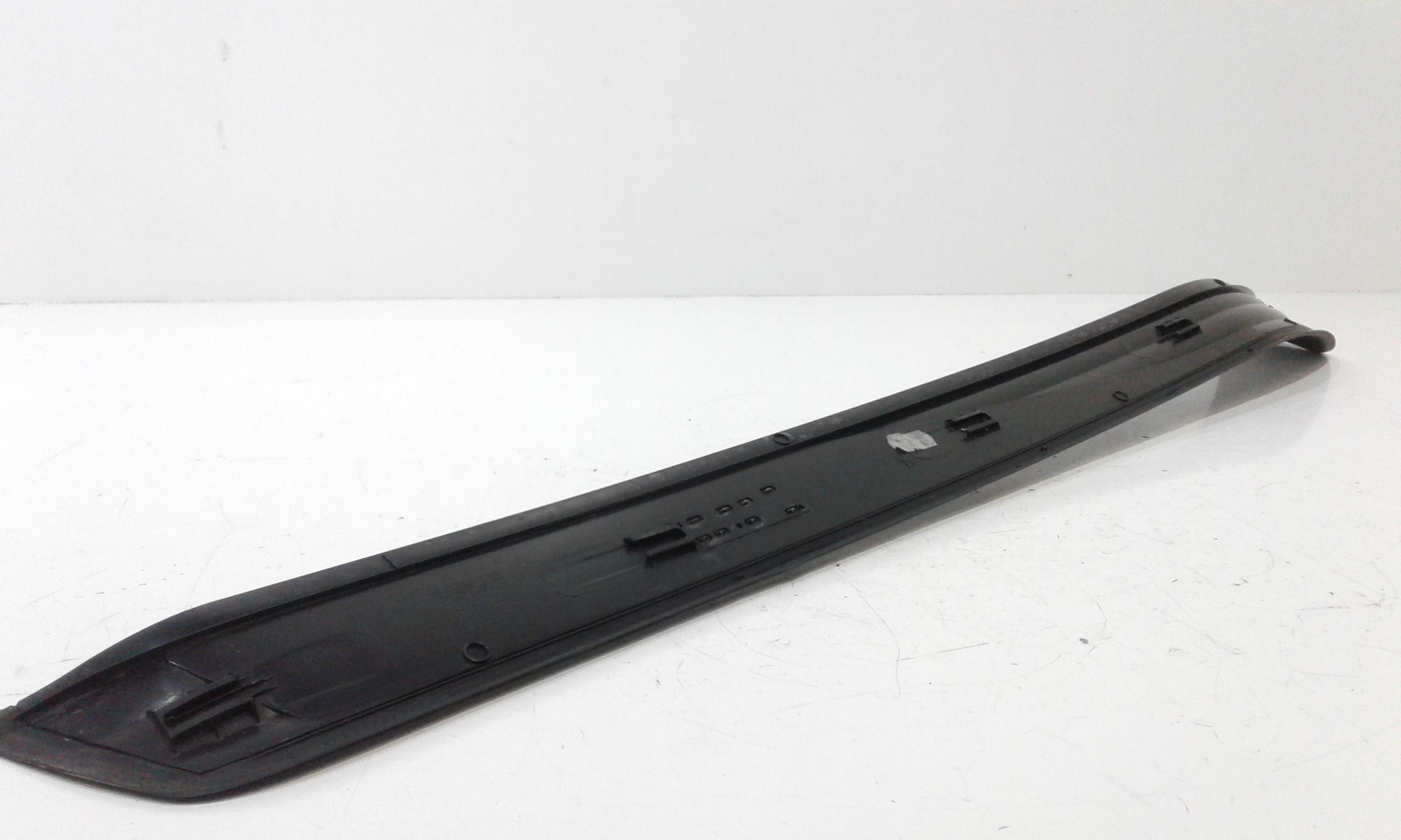 Batticalcagno Anteriore Destro BMW Serie 5 E60