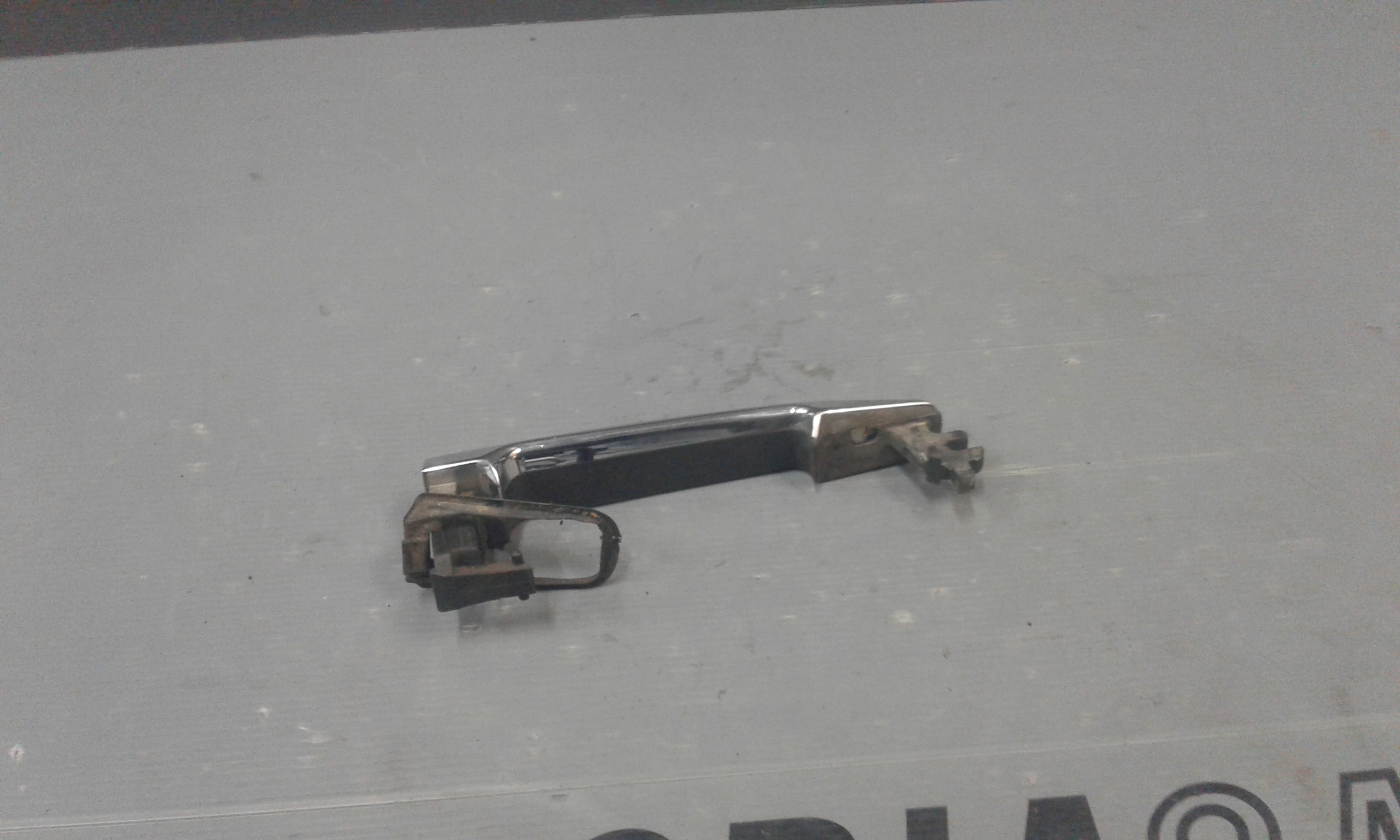 Maniglia esterna Anteriore Sinistra MERCEDES Classe E Berlina W210