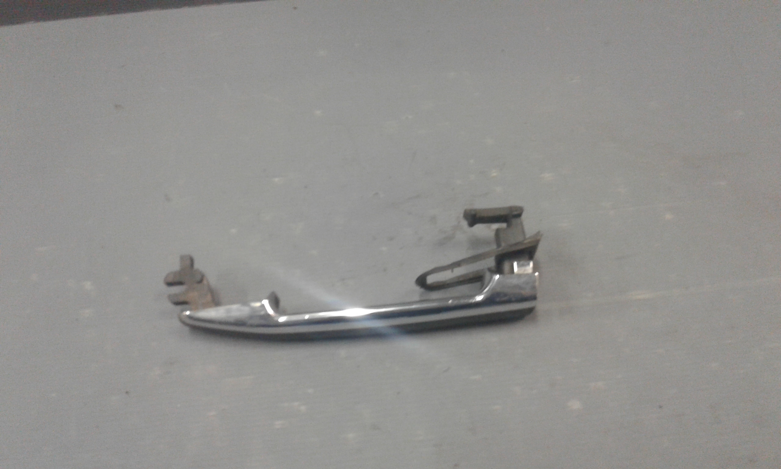 Maniglia esterna Anteriore Sinistra MERCEDES Classe E Berlina W210