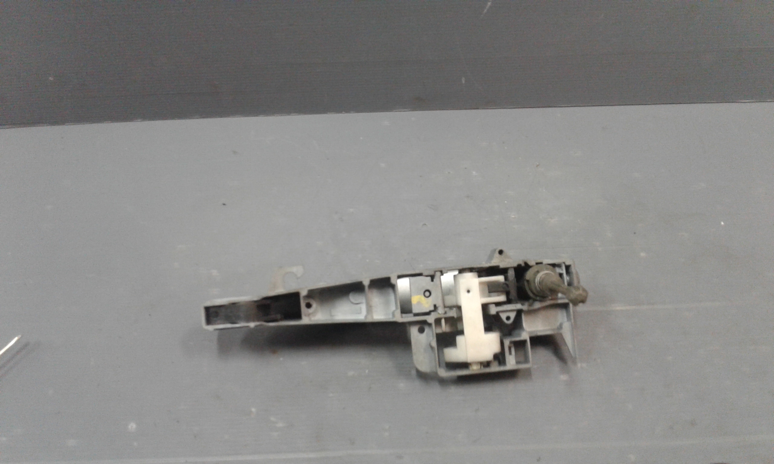 Maniglia esterna Anteriore Sinistra PEUGEOT 407 S. Wagon