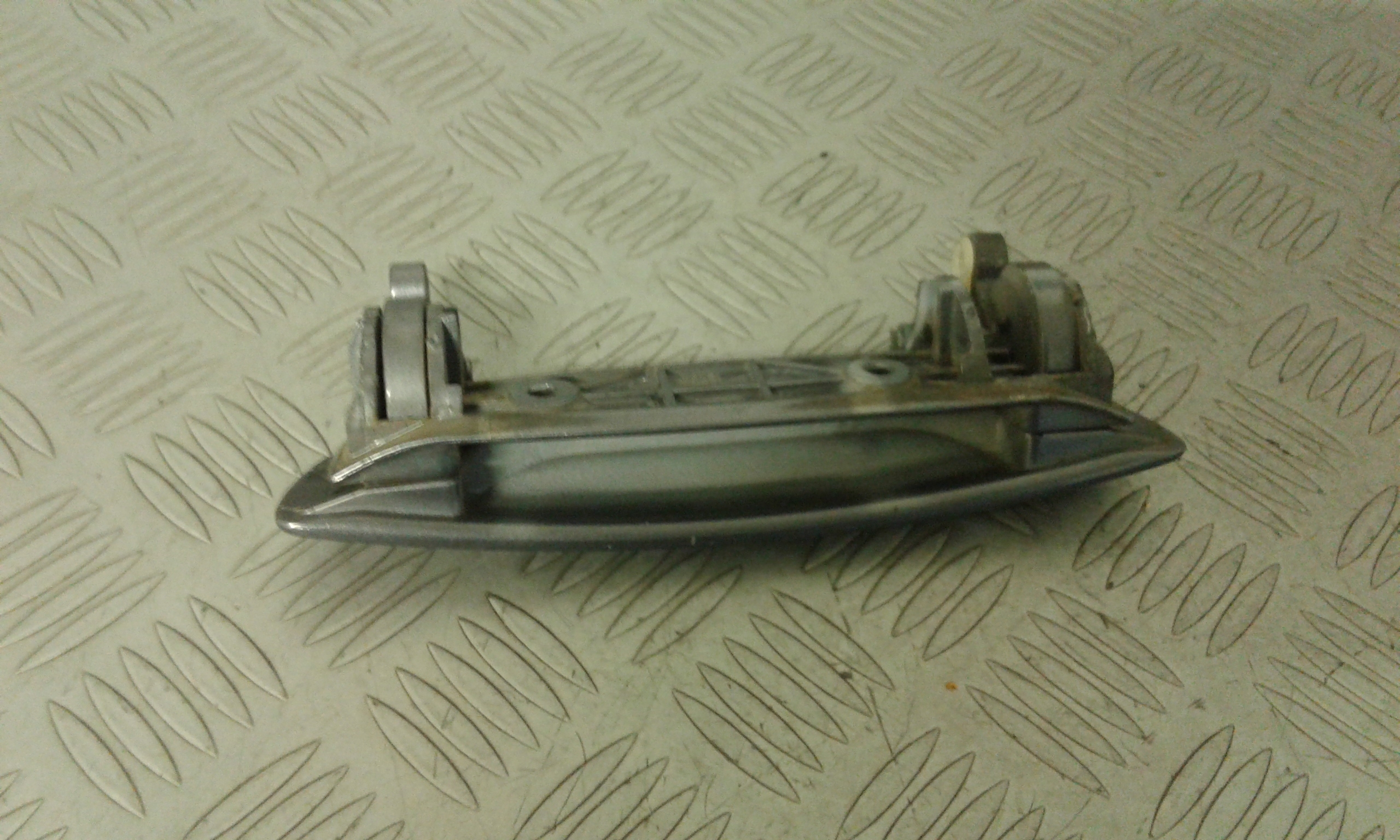 Maniglia esterna Anteriore Destra TATA Indigo 2 Serie