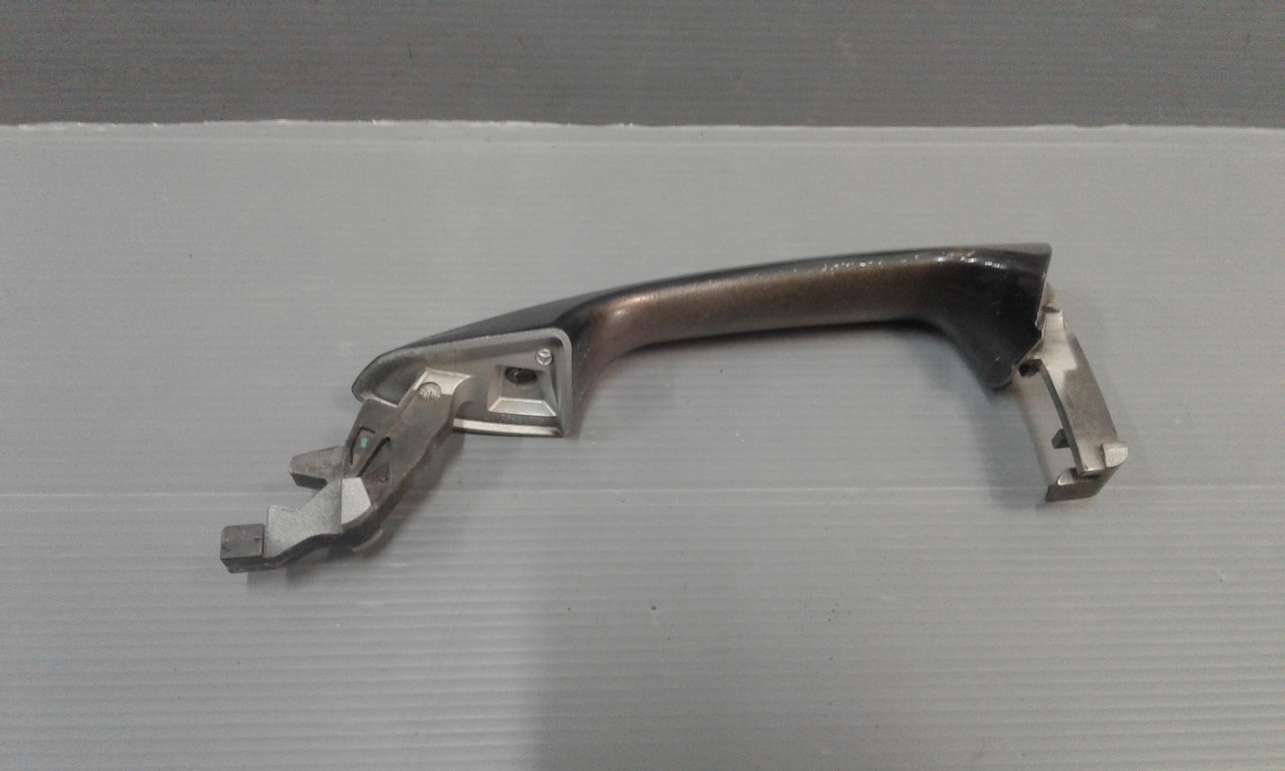 Maniglia esterna Anteriore Destra MERCEDES Classe A W176 5 Serie