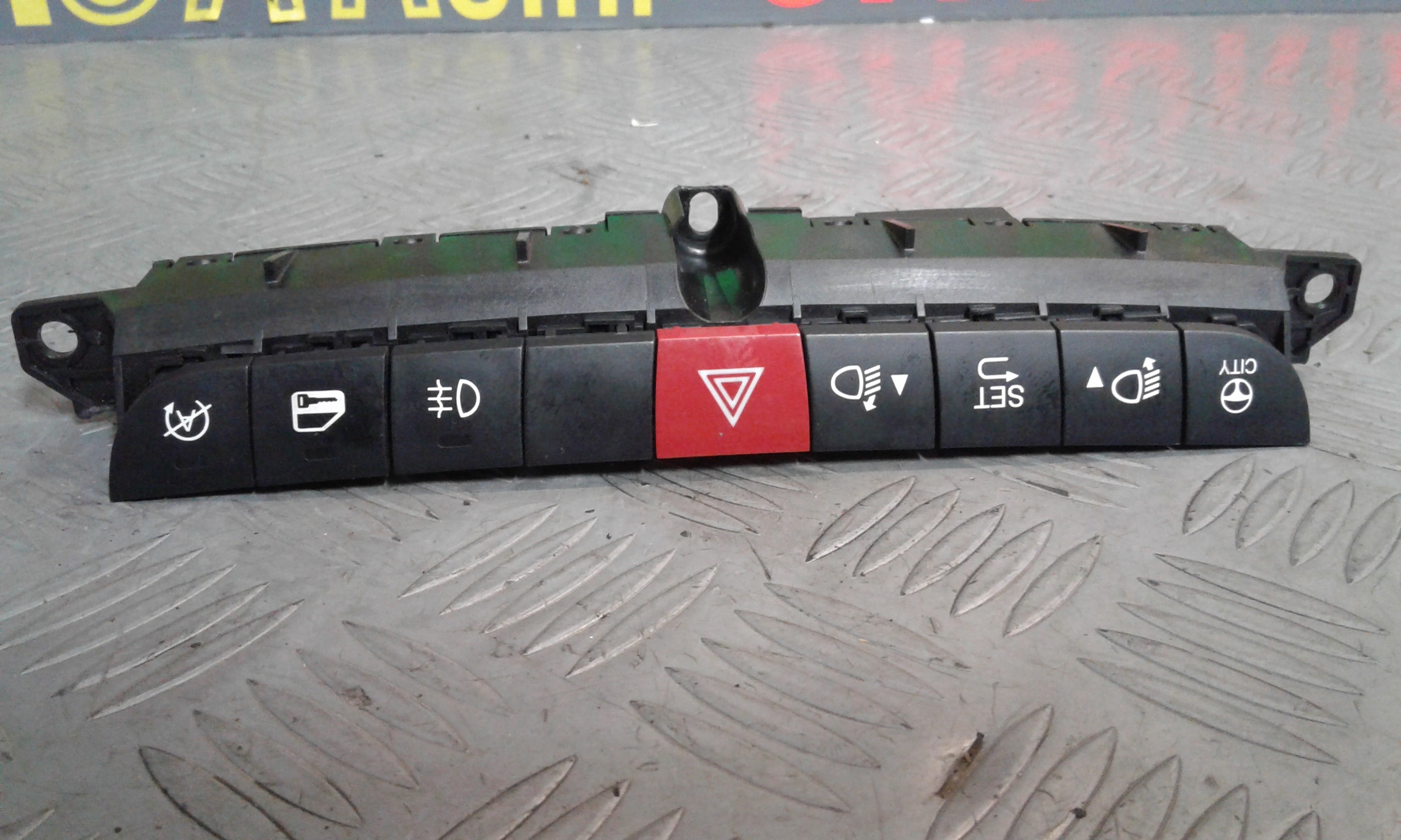 Pulsantiera Centrale FIAT 500 L 1  Serie