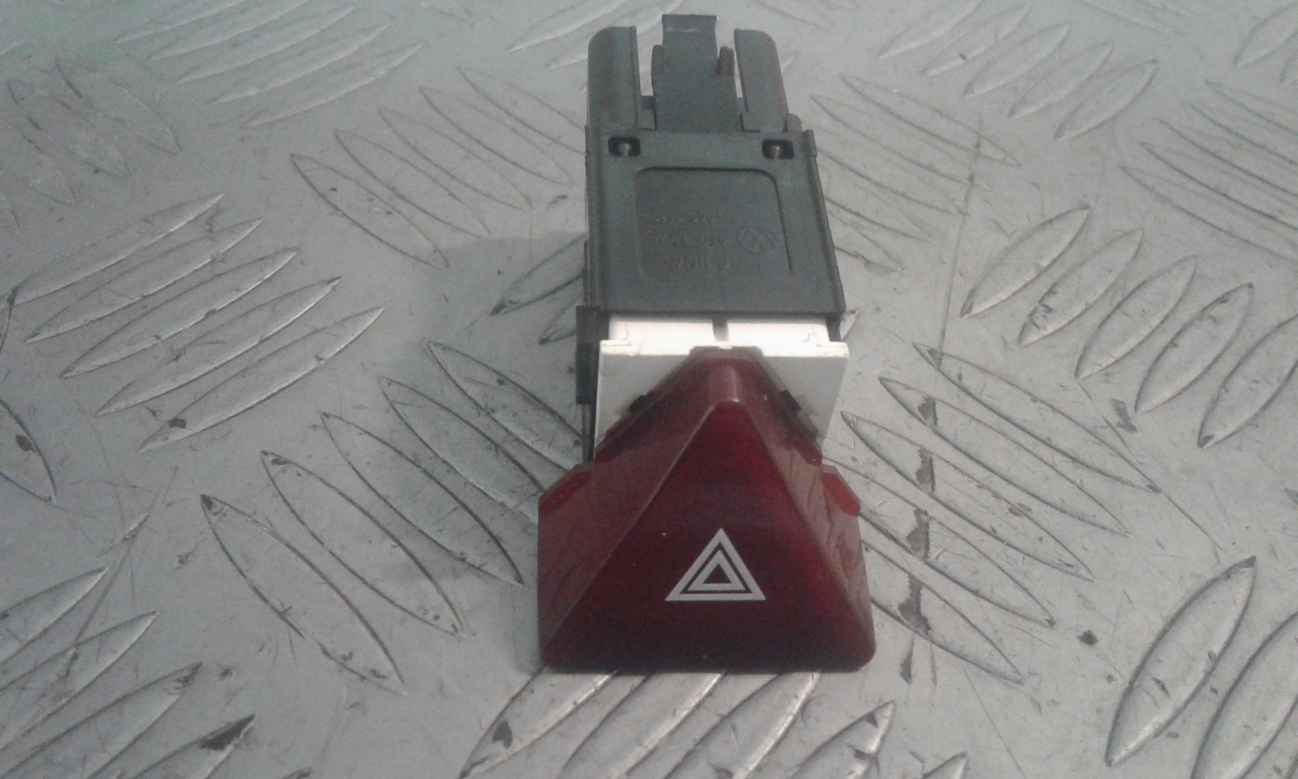 Pulsante luci di emergenza VOLKSWAGEN Touran 3 Serie