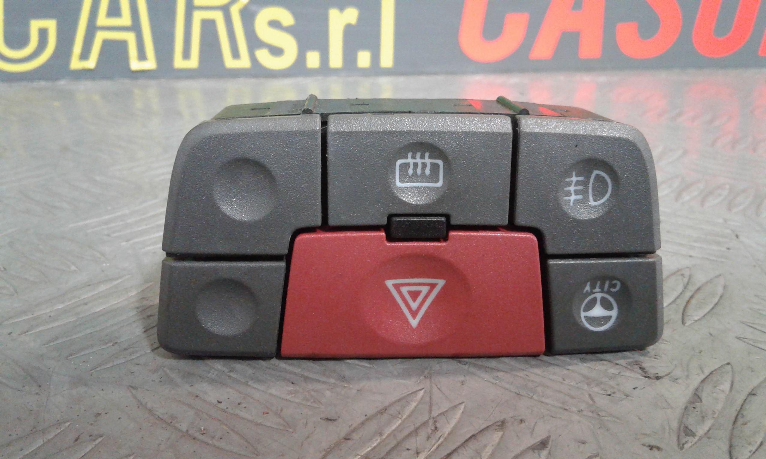 Pulsante luci di emergenza FIAT Panda 2 Serie