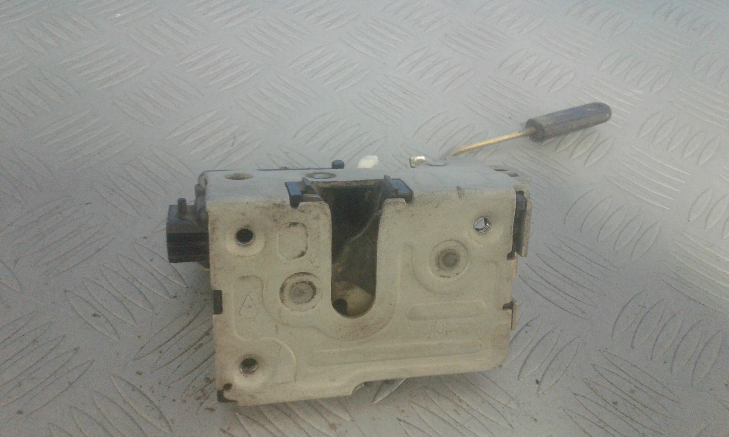 Serratura Anteriore Destra IVECO Daily 3 Serie