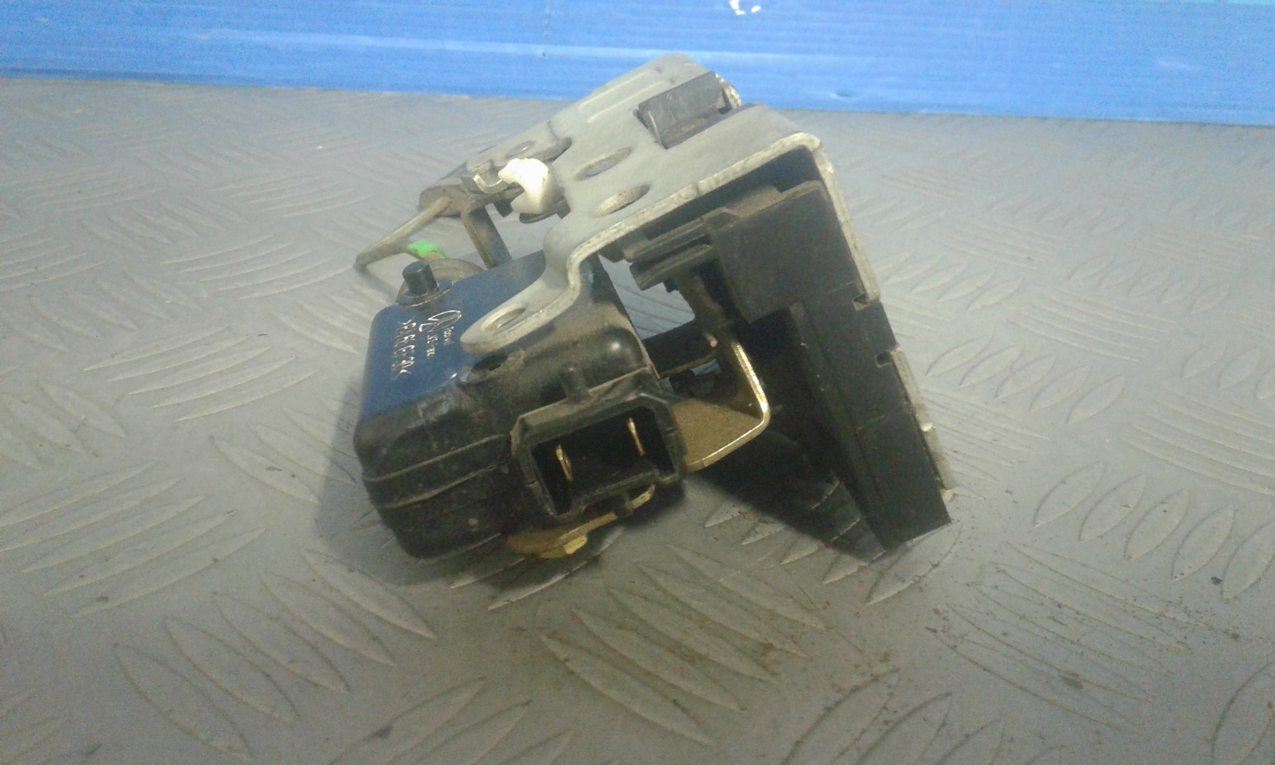 Serratura Anteriore Destra IVECO Daily 3 Serie