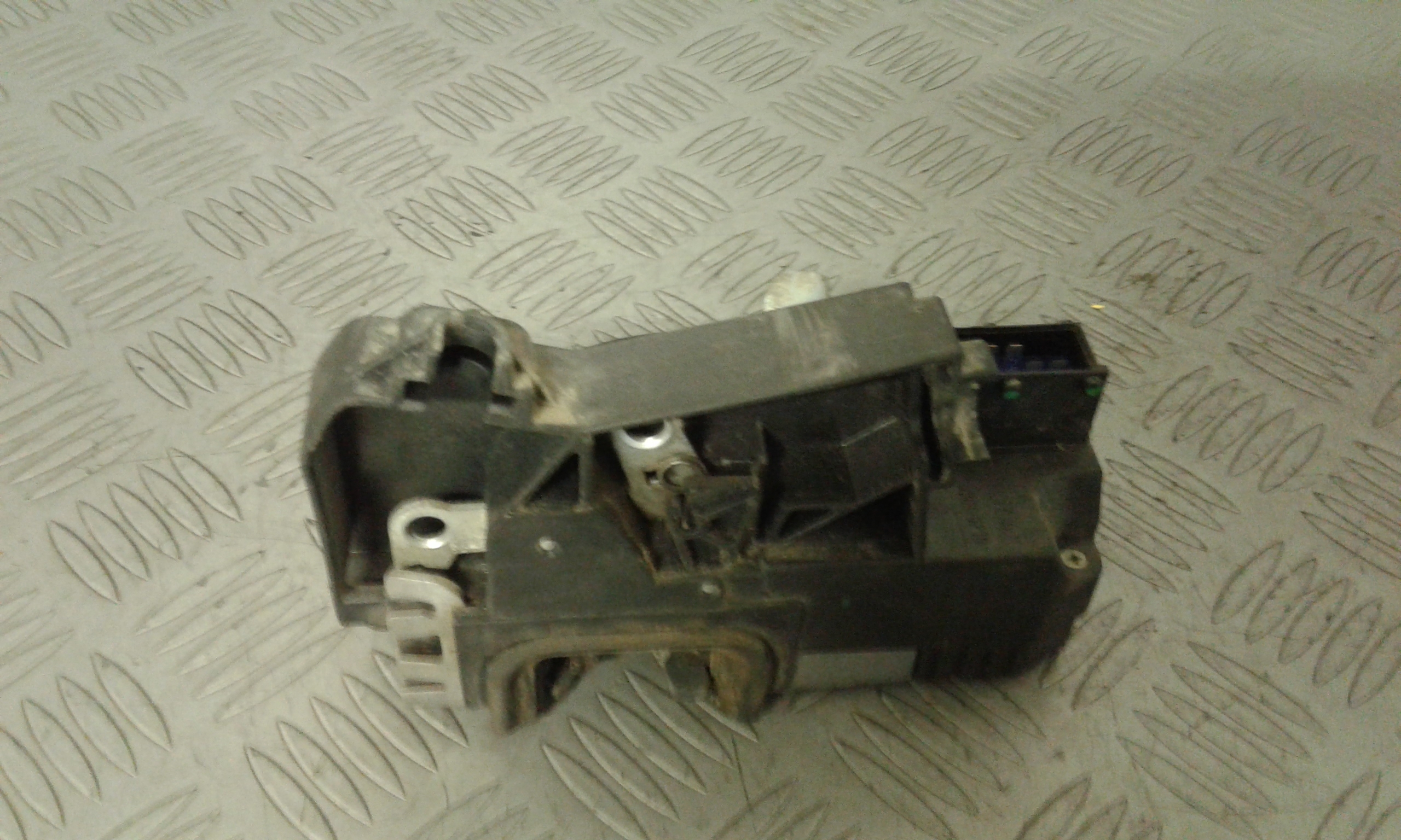 Serratura Anteriore Destra OPEL Corsa C 5P 1 Serie