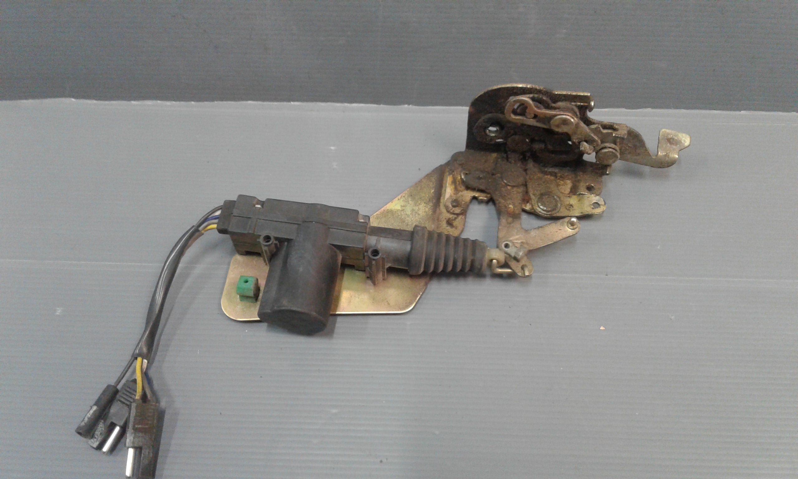 Serratura Anteriore Destra FIAT Fiorino 1 Serie