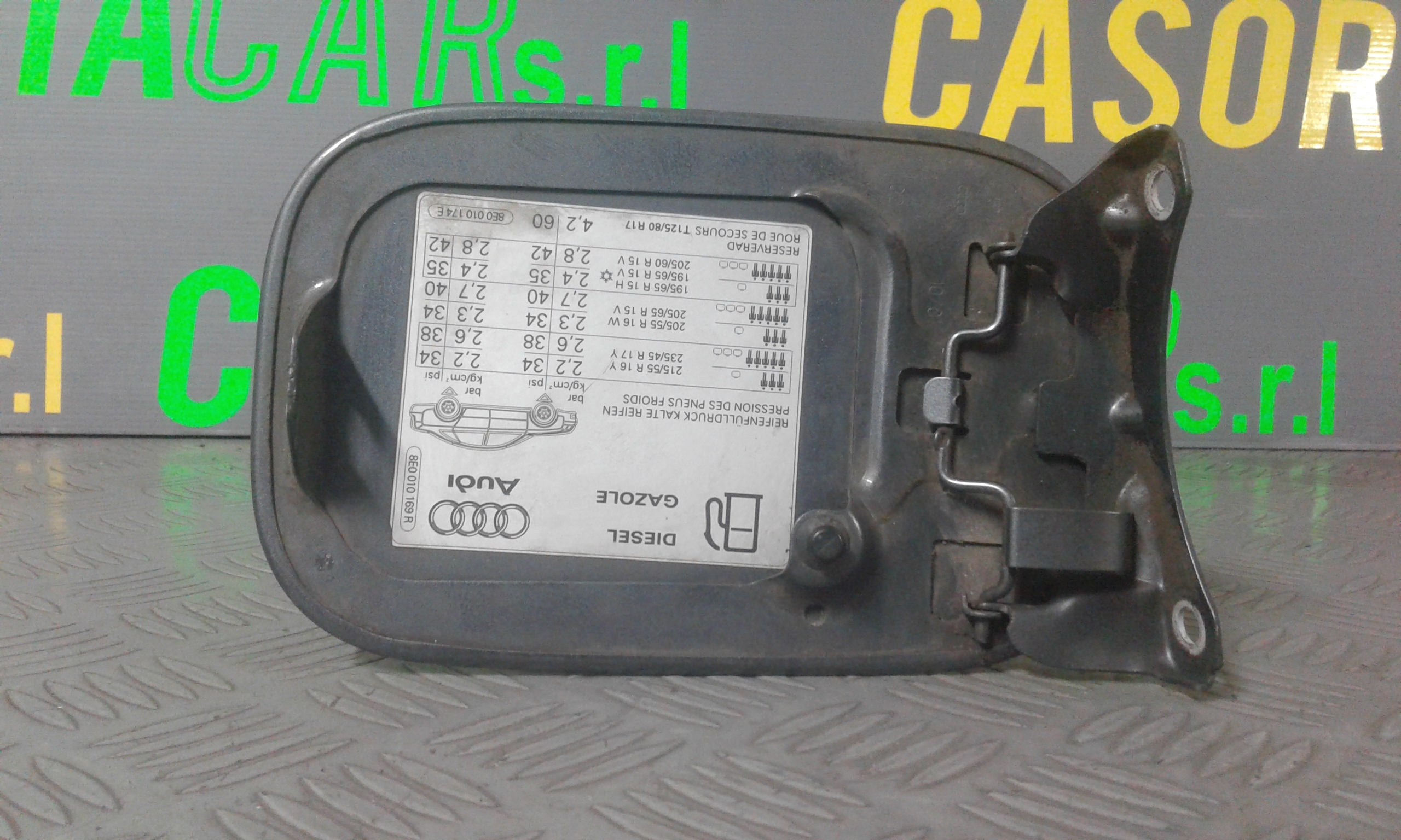 Sportellino Carburante AUDI A4 Berlina 2 Serie