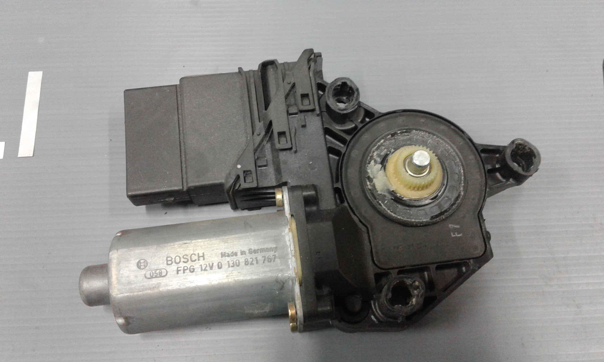 Motorino Alzavetro posteriore Sinistro VOLKSWAGEN Golf 4 Berlina