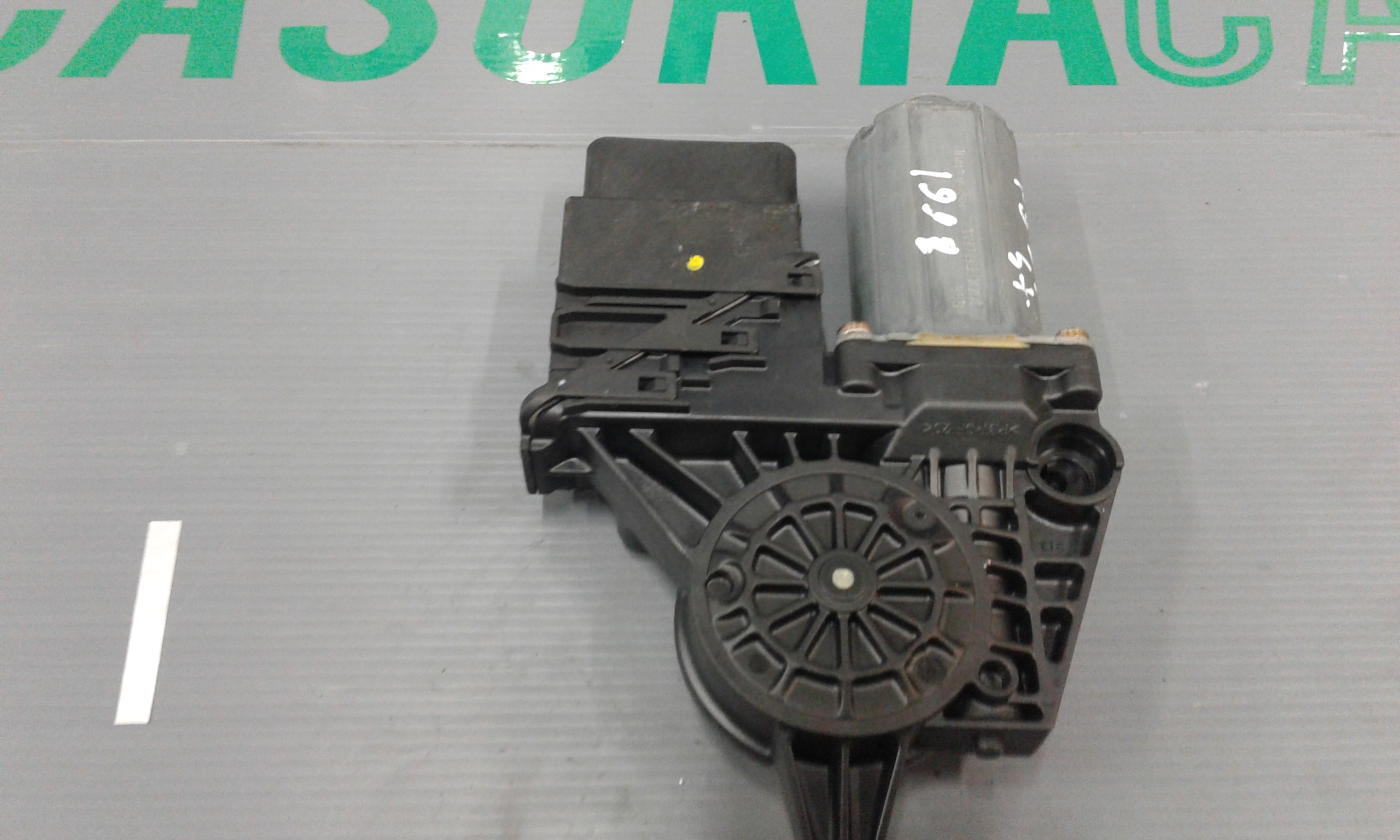 Motorino Alzavetro posteriore Sinistro VOLKSWAGEN Passat Variant 2 Serie