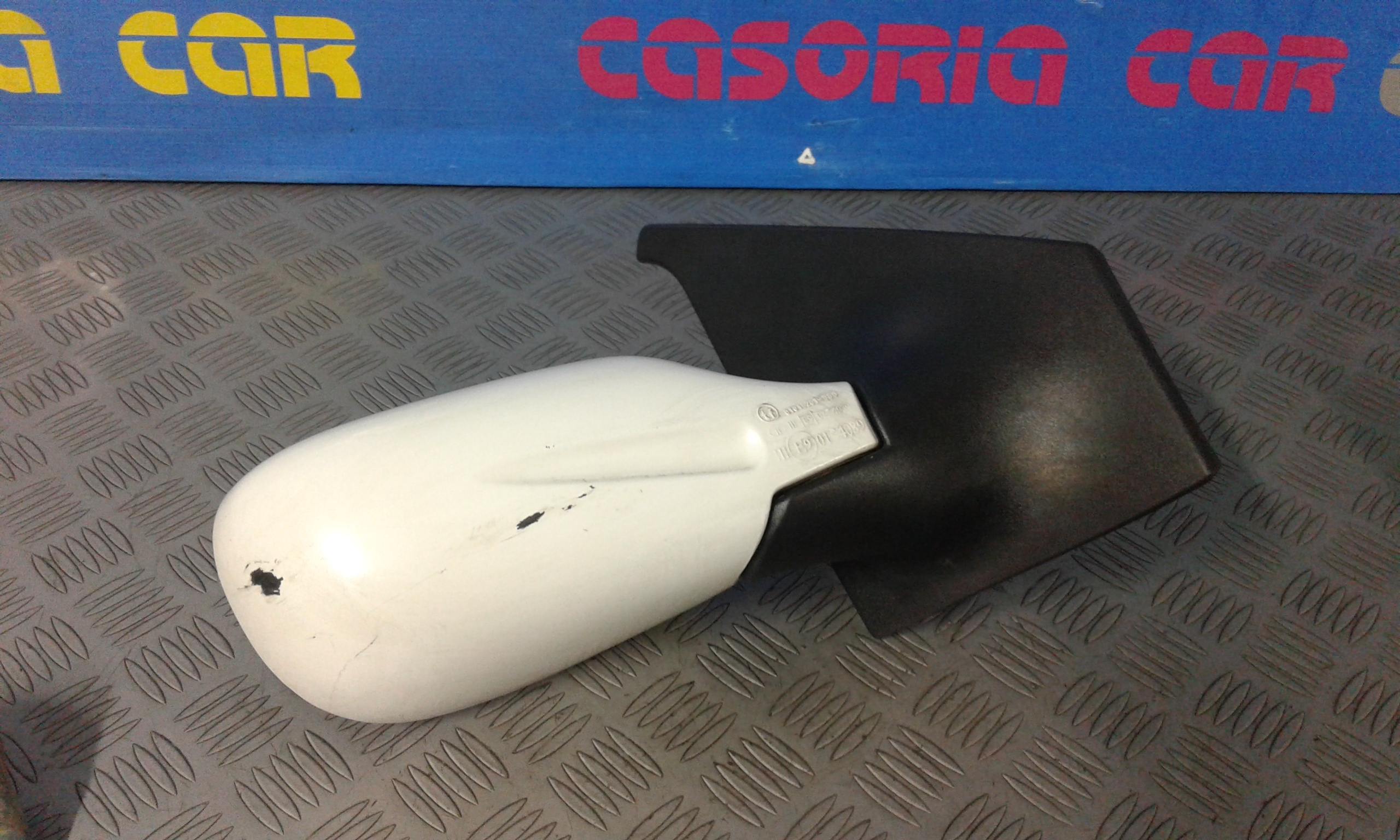 Parafango Anteriore Destro TATA Indigo 1  Serie