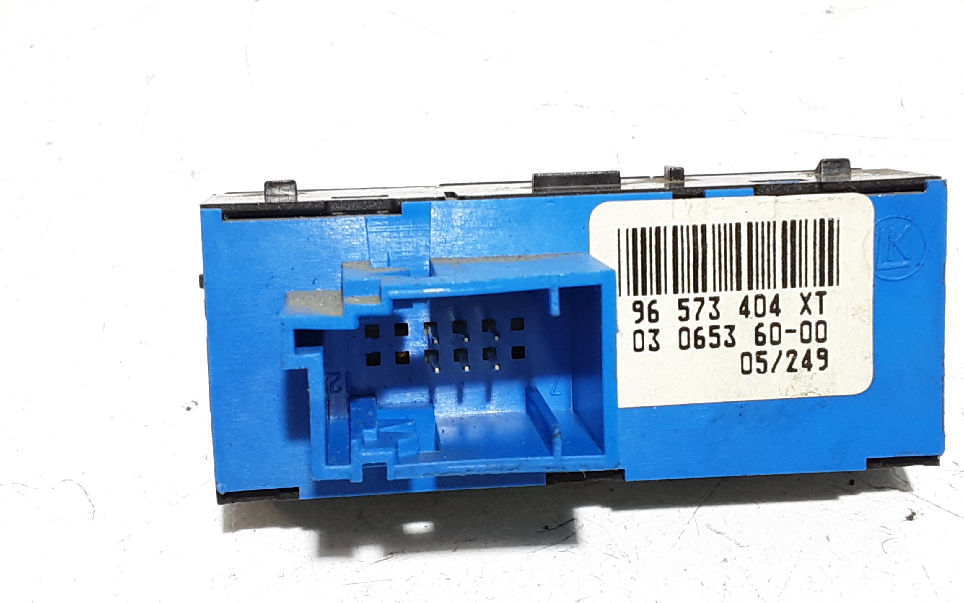 Pulsantiera chiusura porte e pulsante ESP PEUGEOT 1007 1 Serie