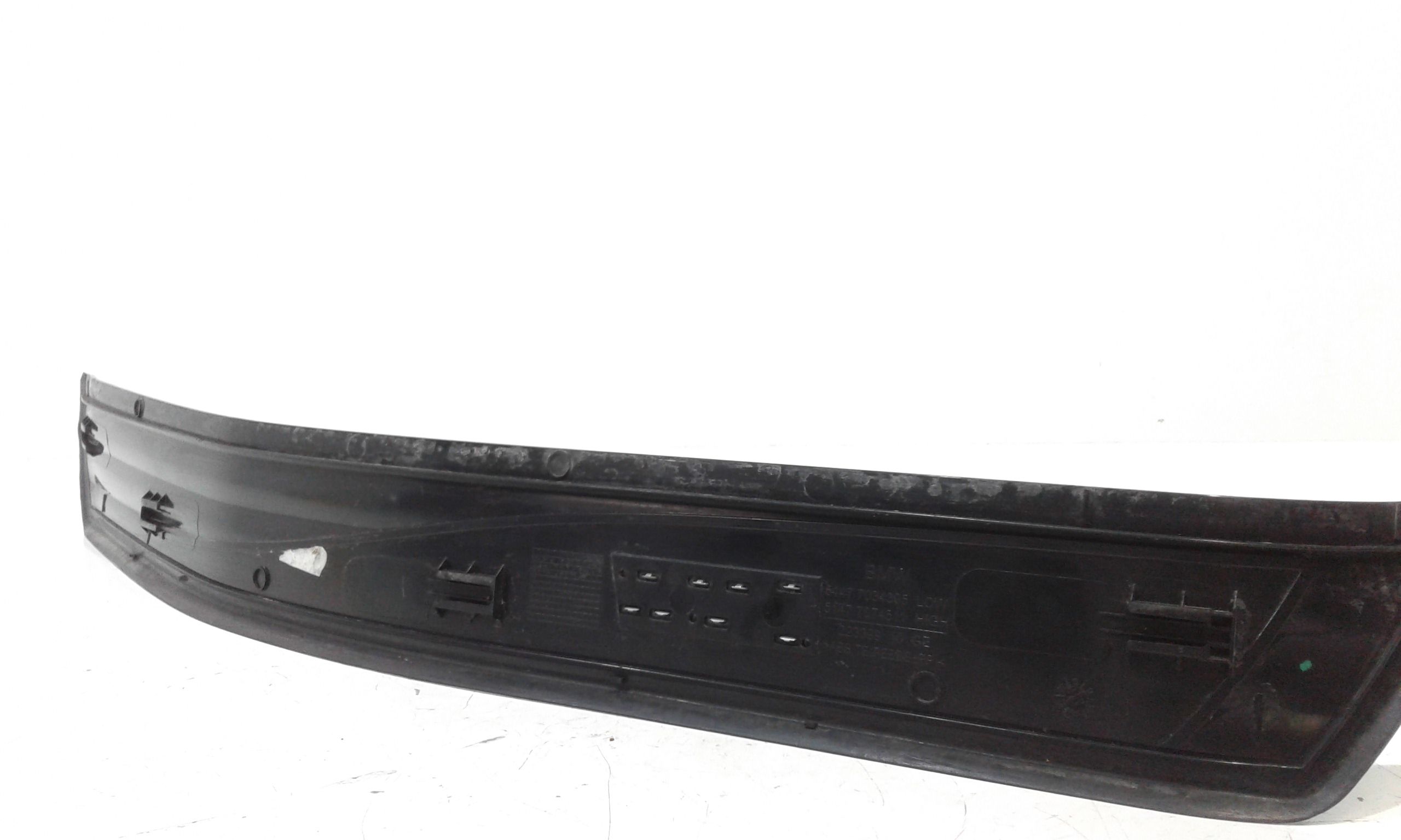 Batticalcagno Posteriore sinistro BMW Serie 5 E60