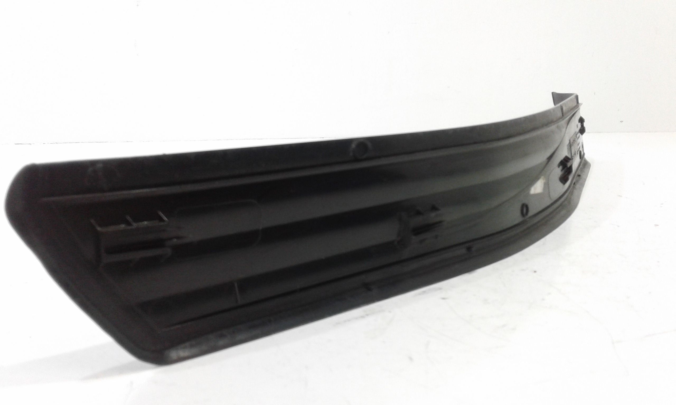 Batticalcagno Posteriore sinistro BMW Serie 5 E60