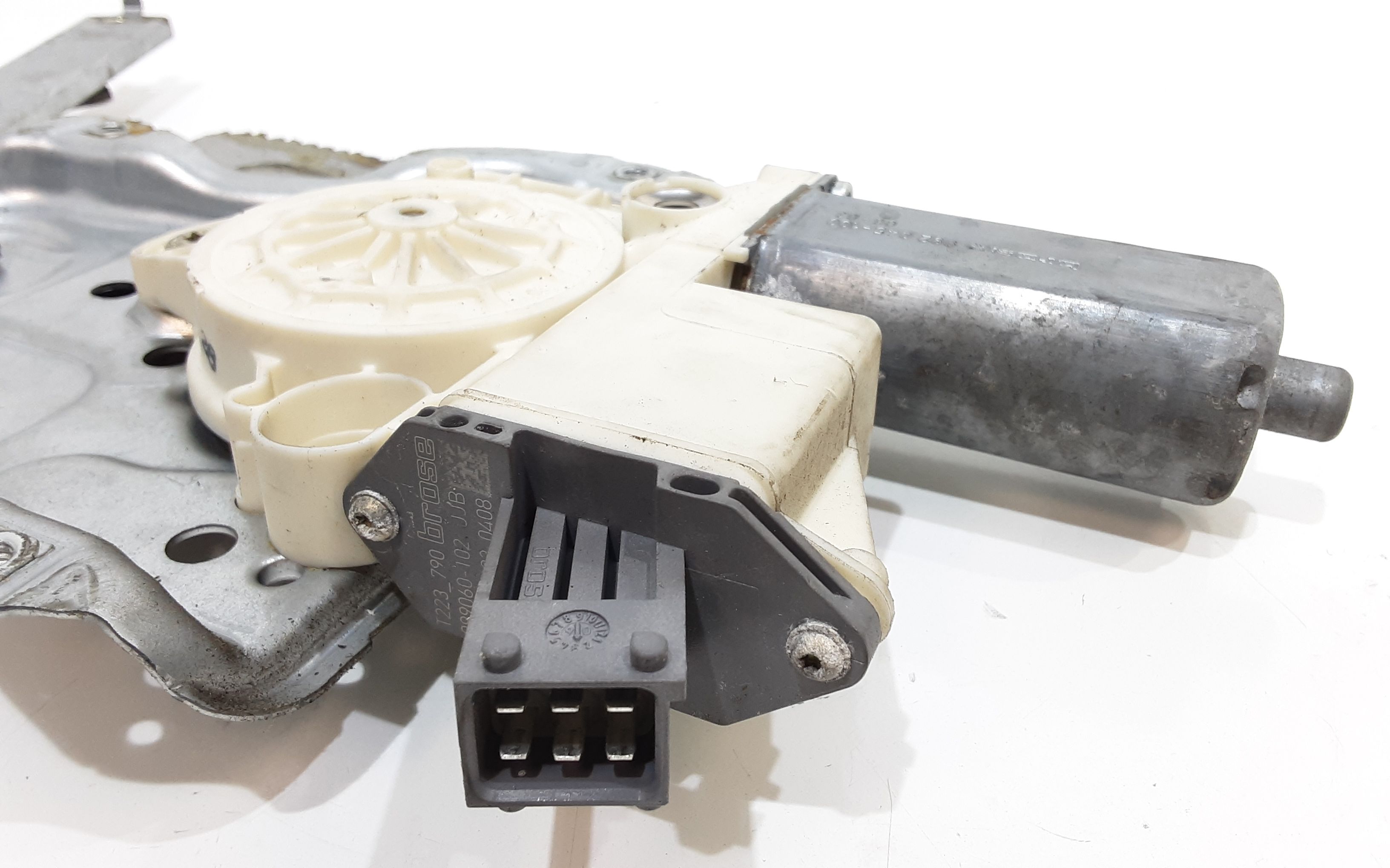 Cremagliera anteriore sinistra Guida TOYOTA Avensis S. Wagon 2 Serie