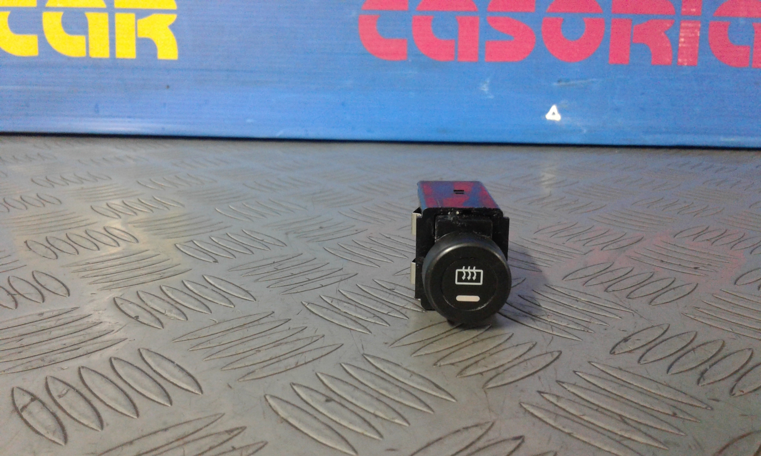 Pulsante TATA Indigo 1  Serie