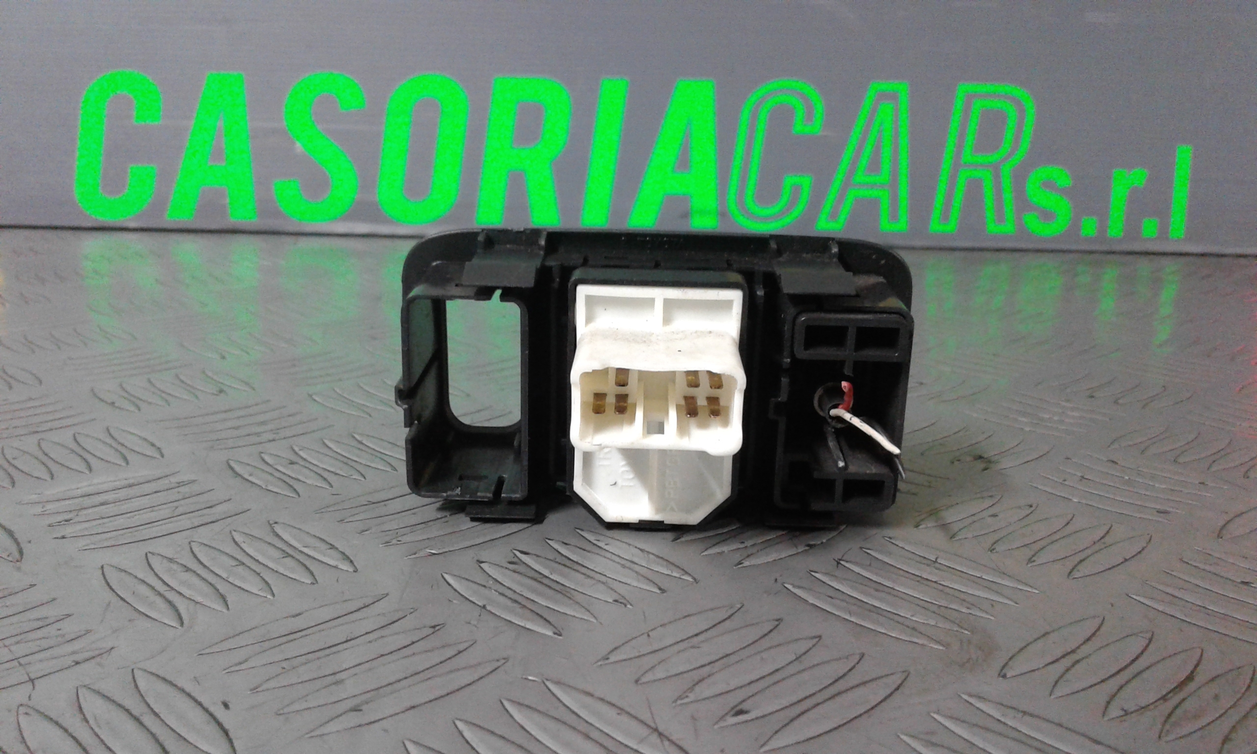 Pulsante TOYOTA Yaris 2 Serie