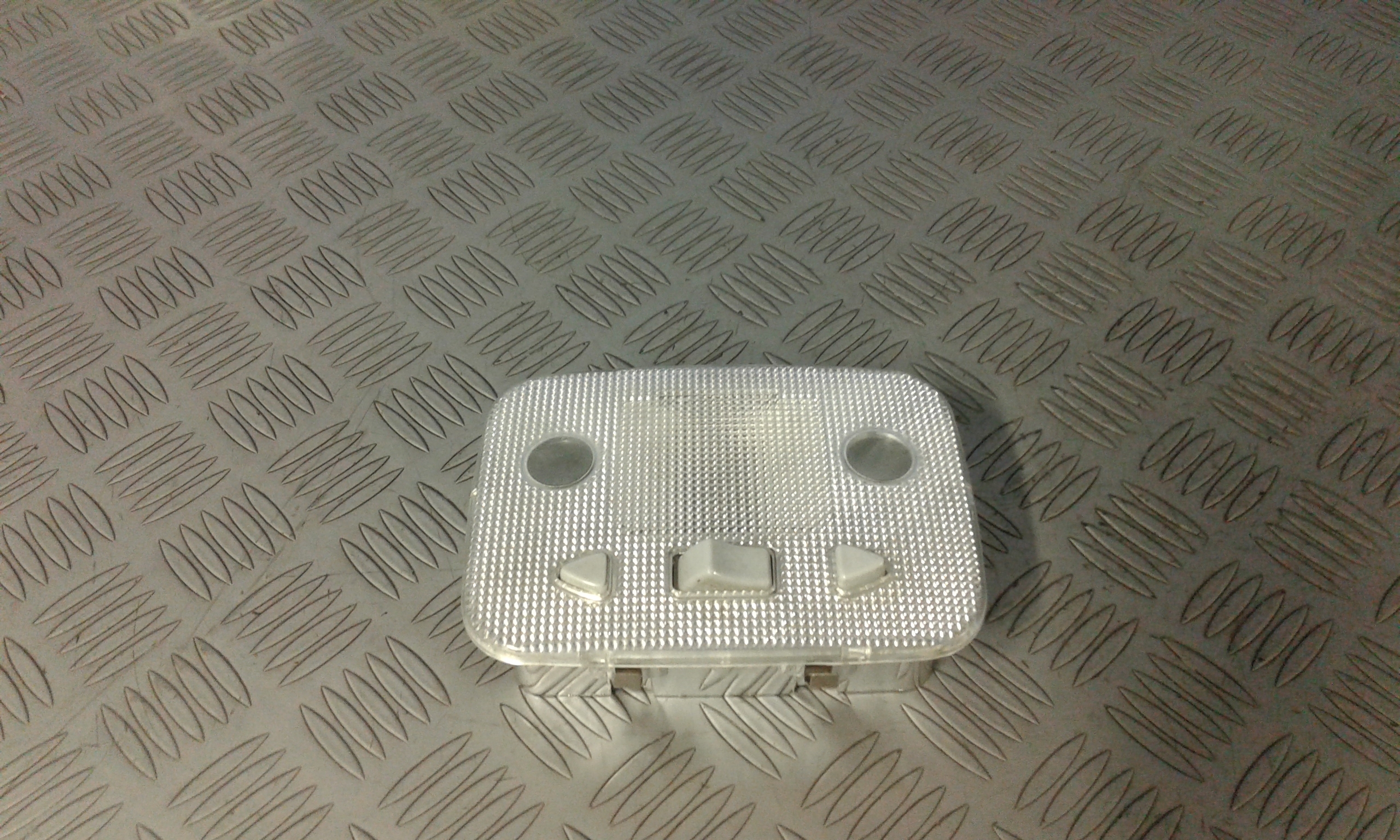 Luce di cortesia anteriore TATA Indigo 2 Serie