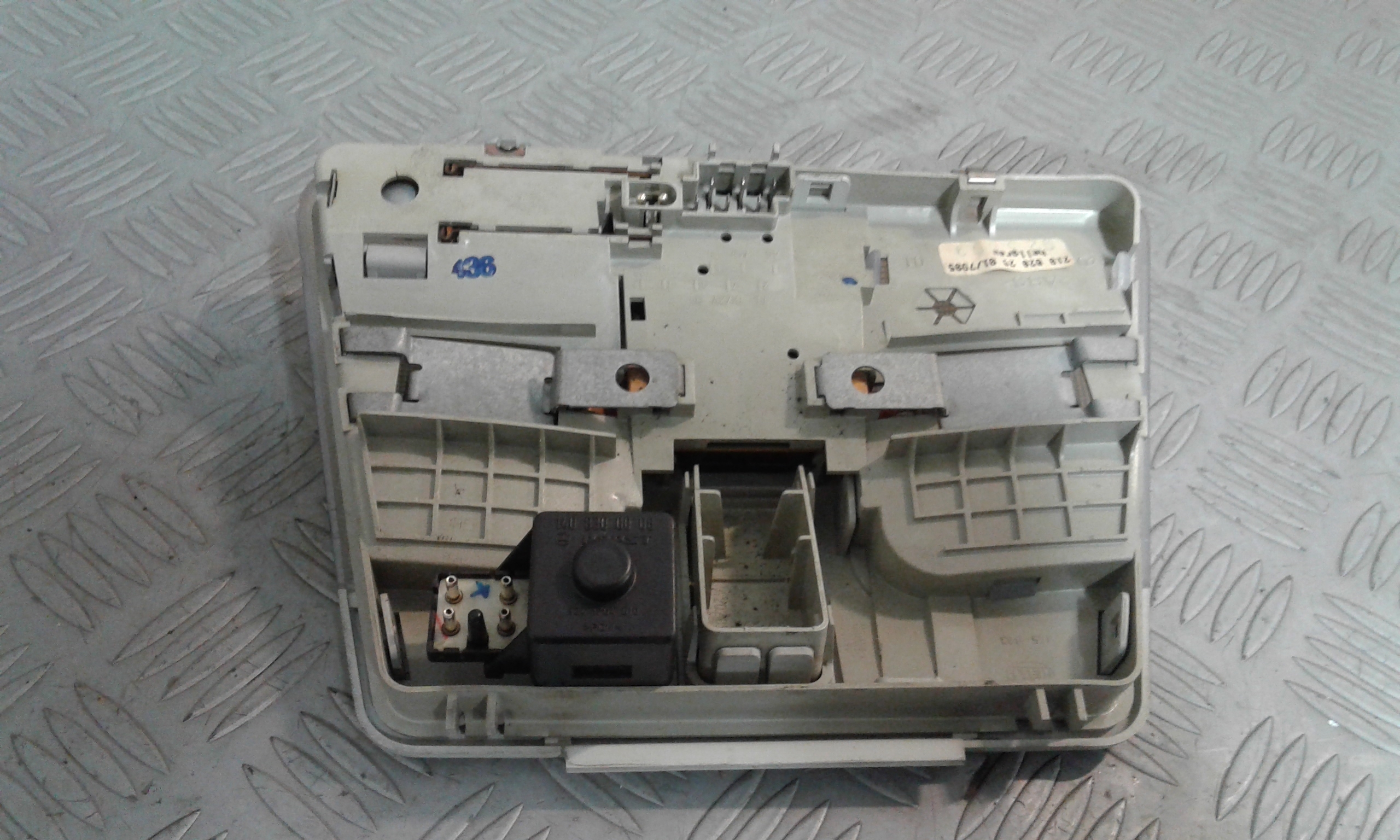 Luce di cortesia anteriore MERCEDES Classe E Berlina W210