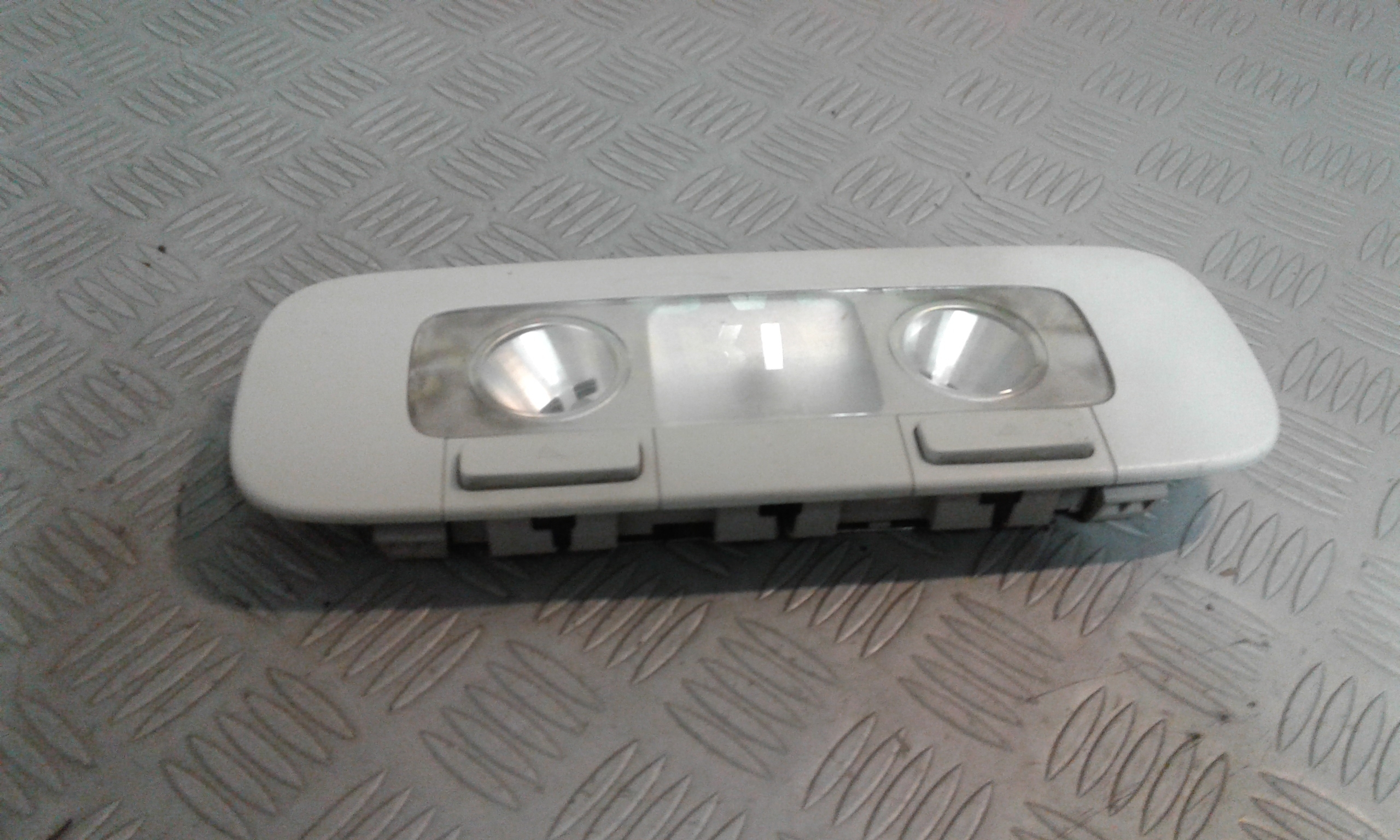 Luce di cortesia anteriore VOLKSWAGEN Passat Variant 4 Serie