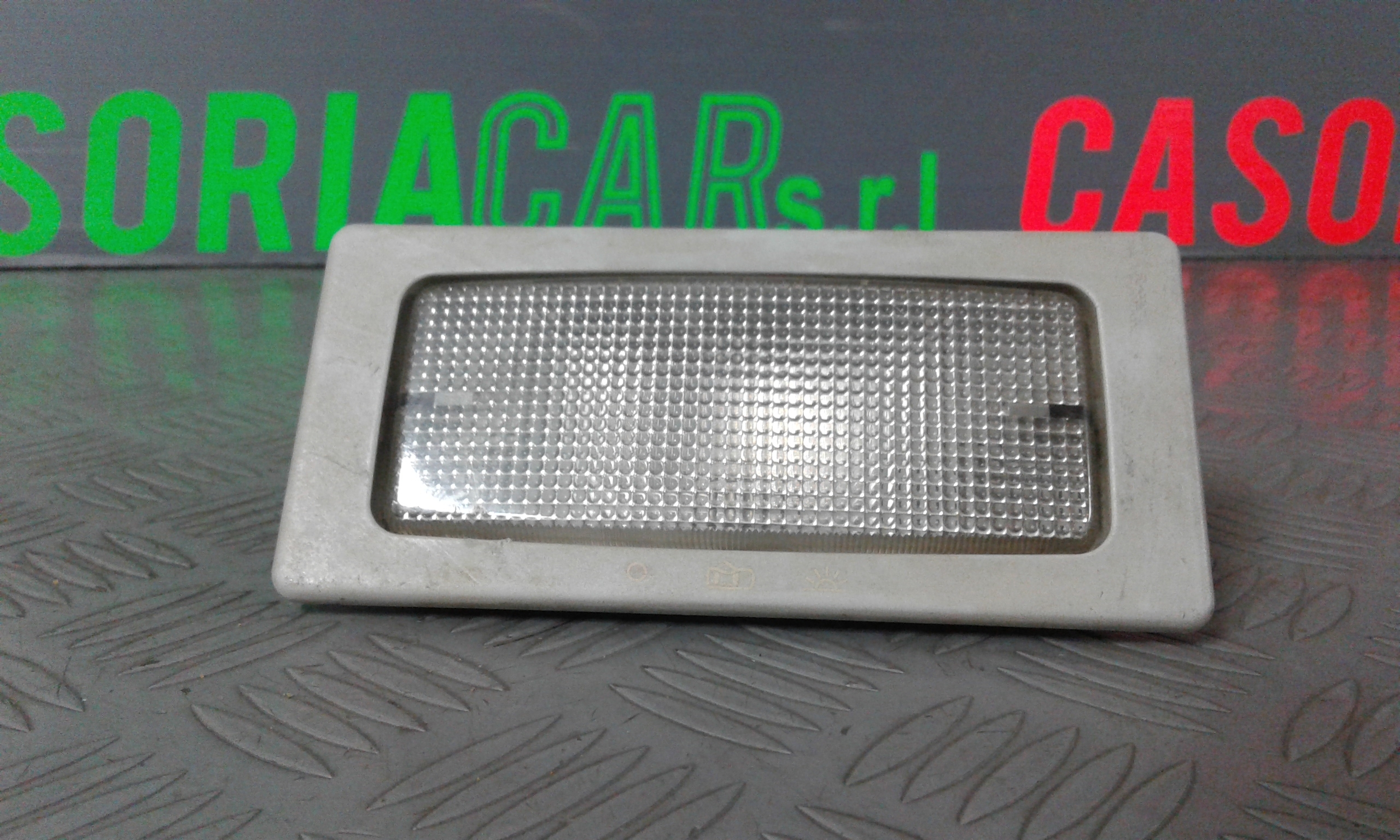 Luce di cortesia anteriore VOLKSWAGEN Caddy 2 Serie
