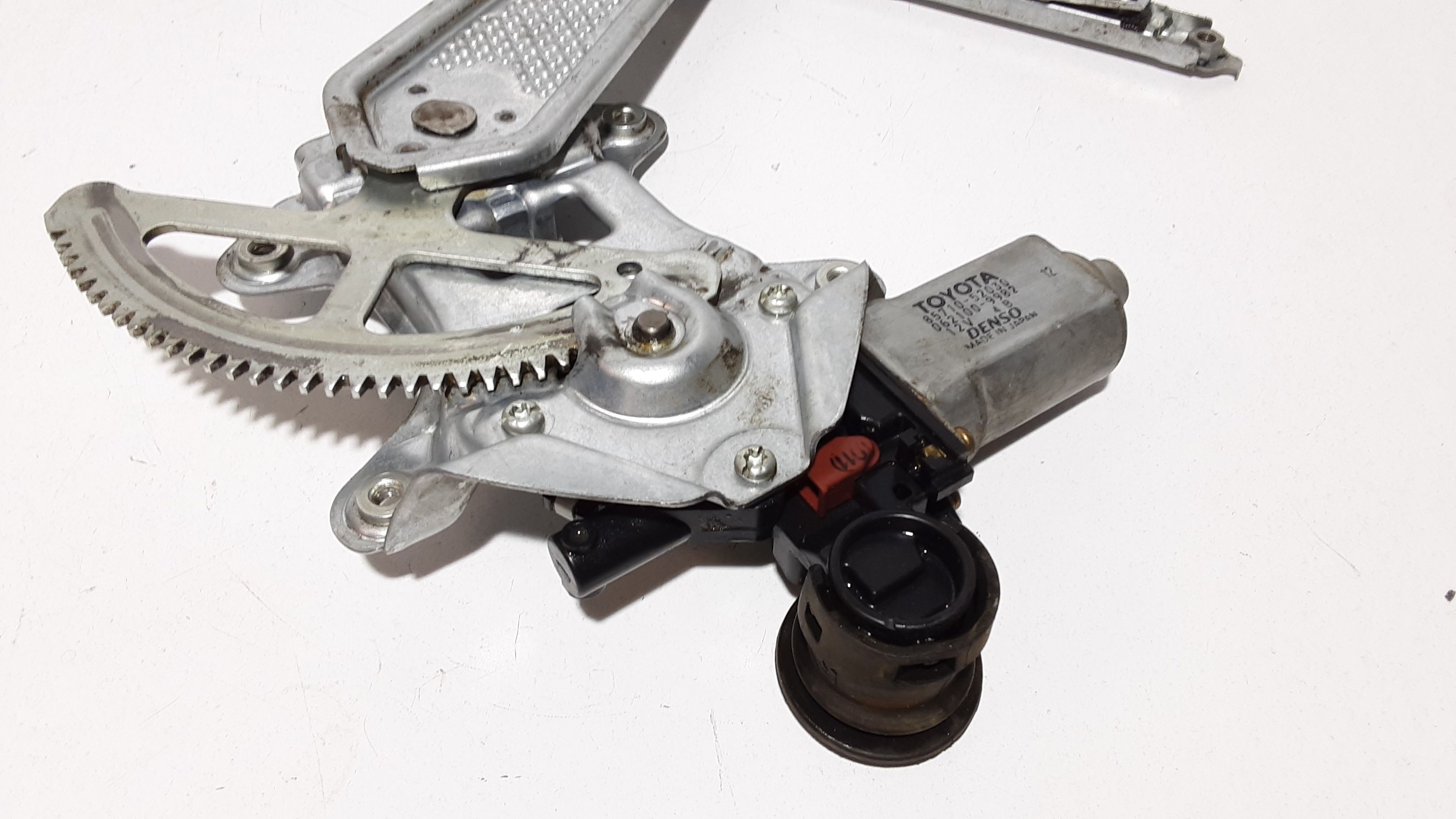 Cremagliera anteriore destra passeggero TOYOTA Yaris 1 Serie