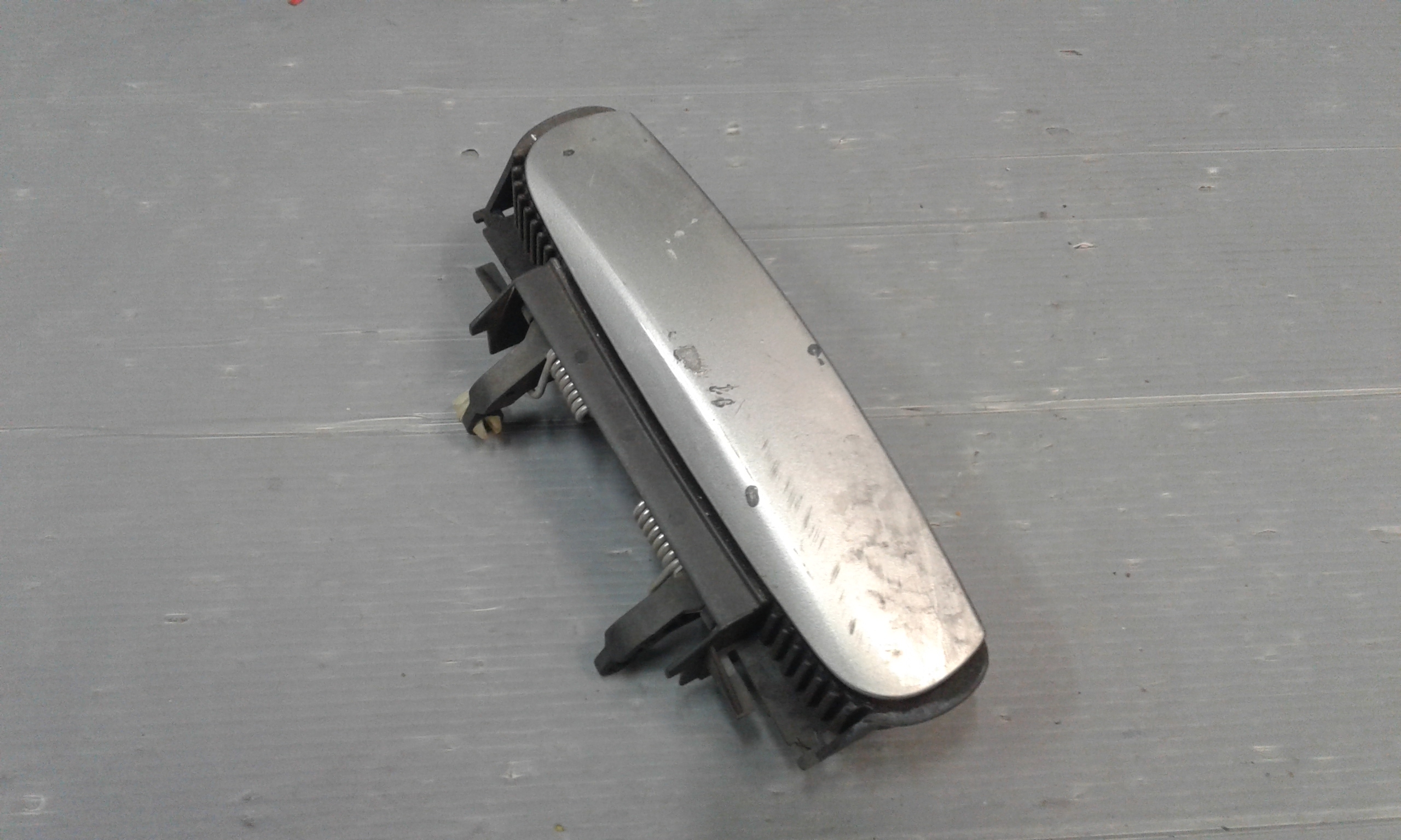 Maniglia esterna Posteriore Sinistra AUDI A4 Berlina 2 Serie