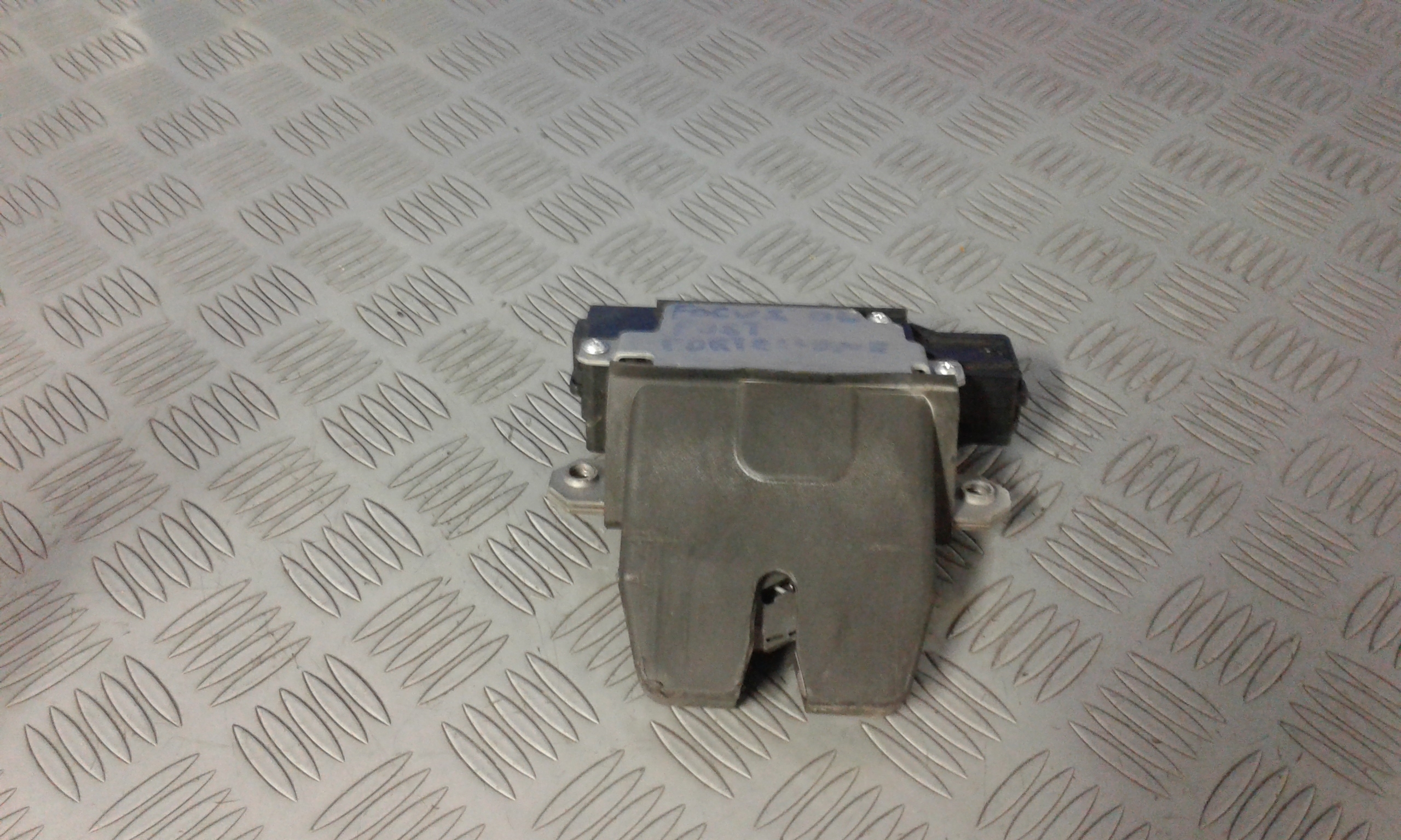 Serratura Cofano Posteriore FORD Focus Berlina 3 Serie