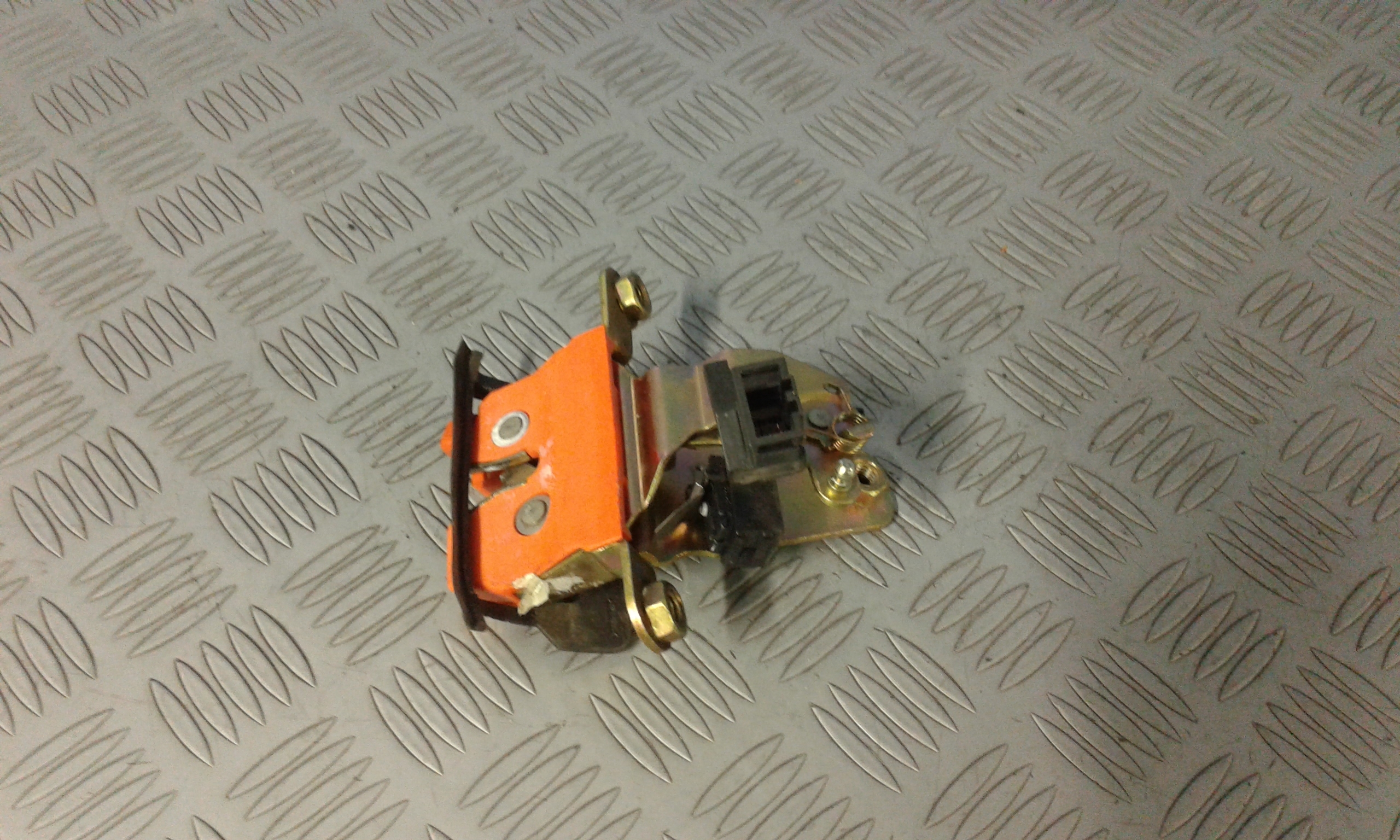 Serratura Cofano Posteriore SKODA Octavia Berlina 2 Serie