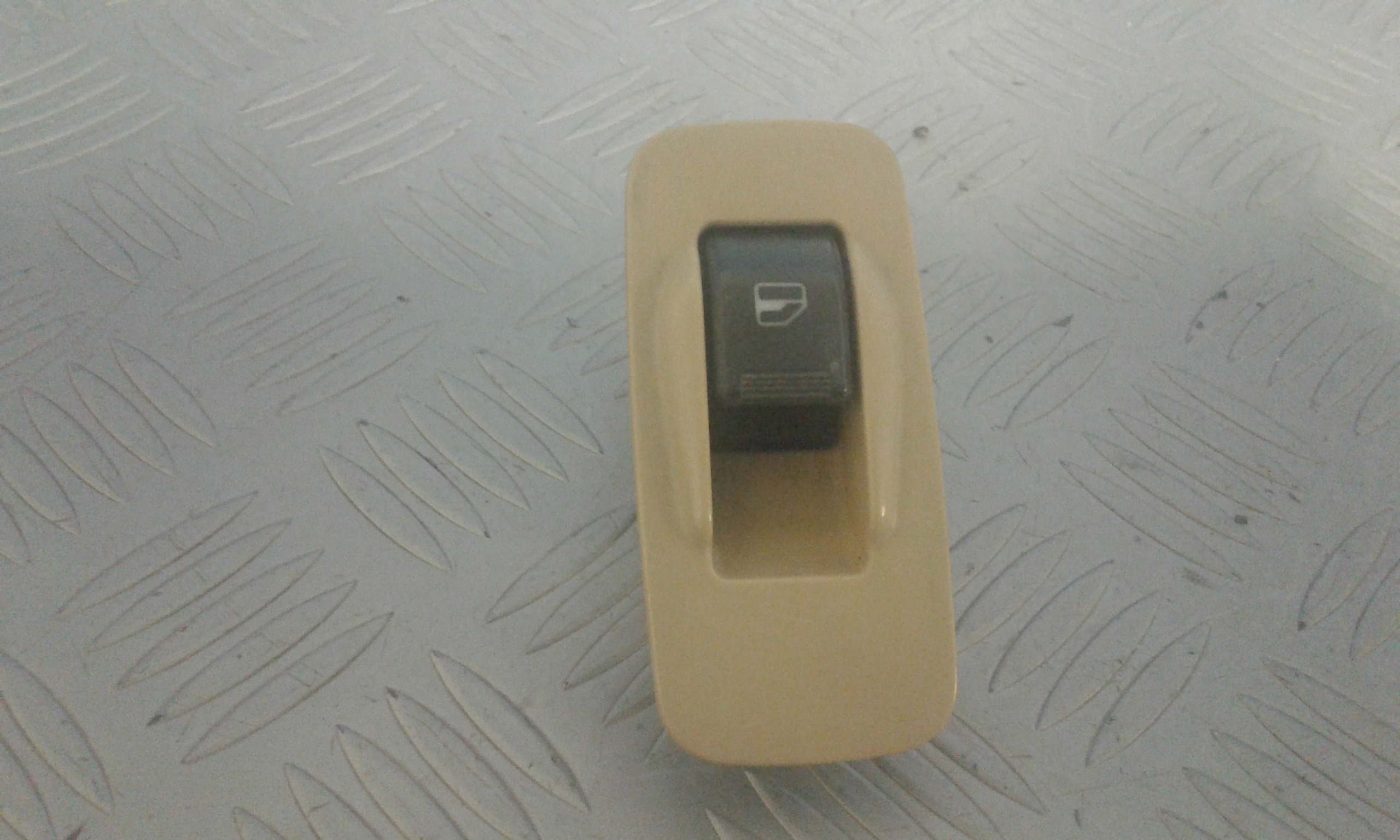 Pulsantiera Posteriore Sinistra DR 5 1 Serie