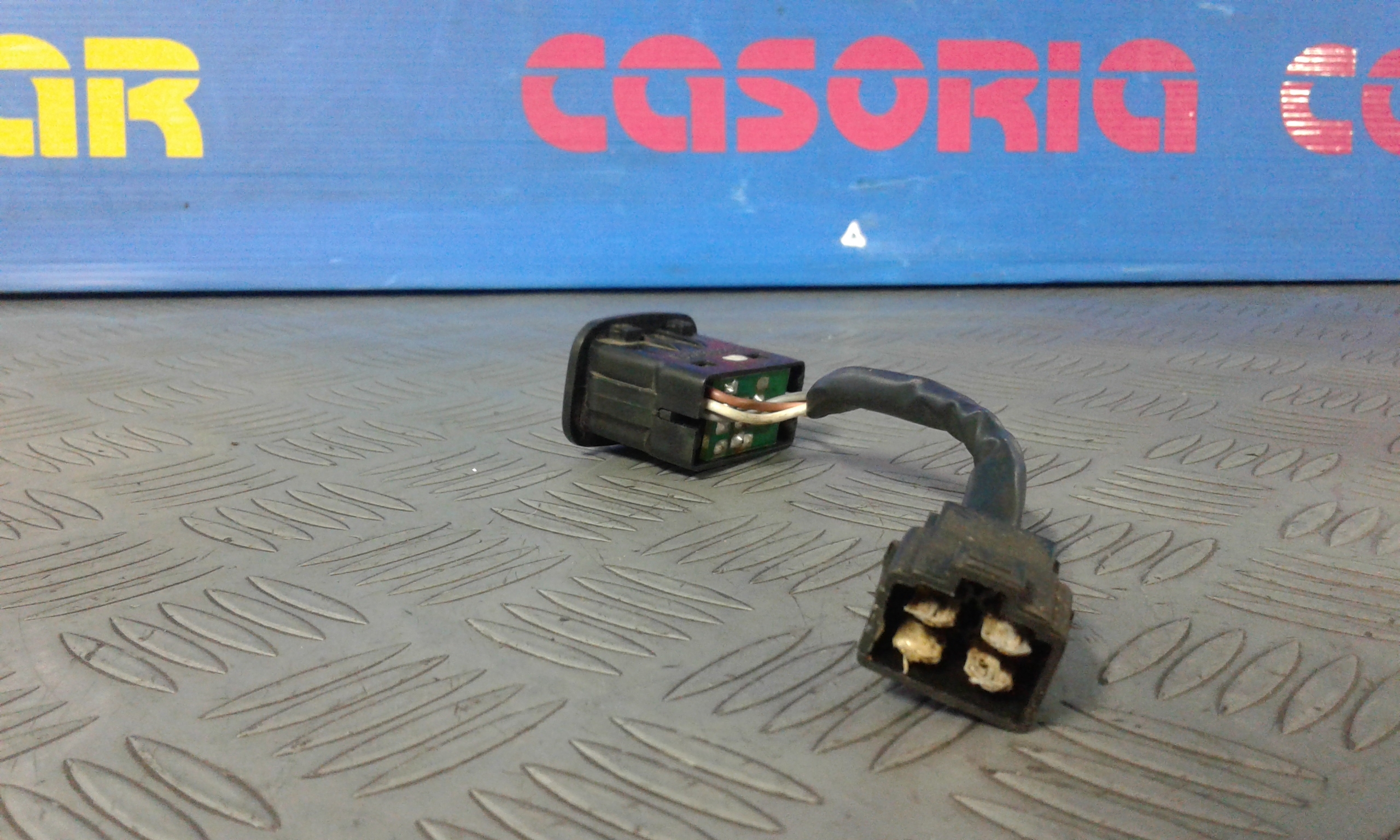 Pulsantiera Posteriore Sinistra TATA Indigo 1  Serie