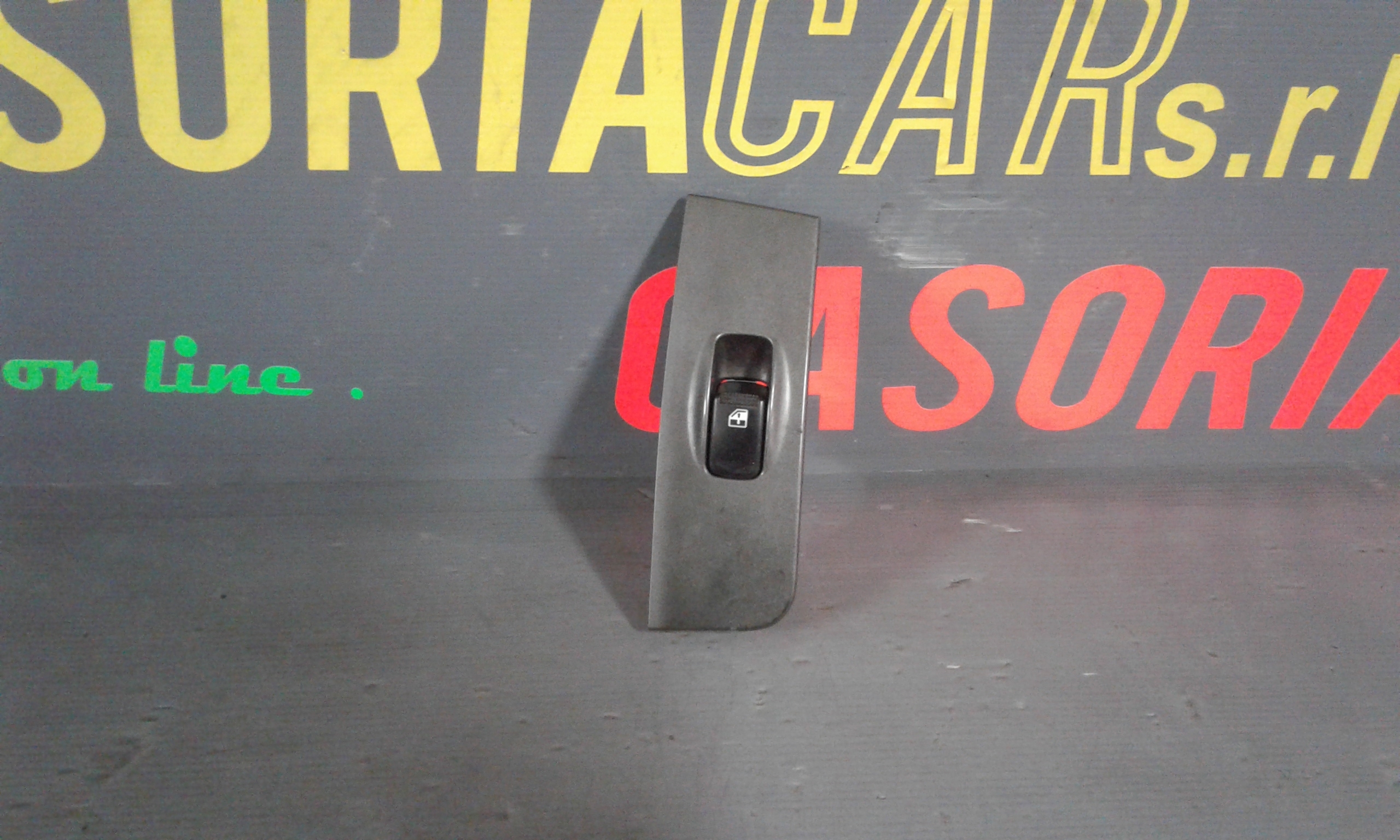 Pulsantiera Posteriore Sinistra HYUNDAI Matrix 1 Serie