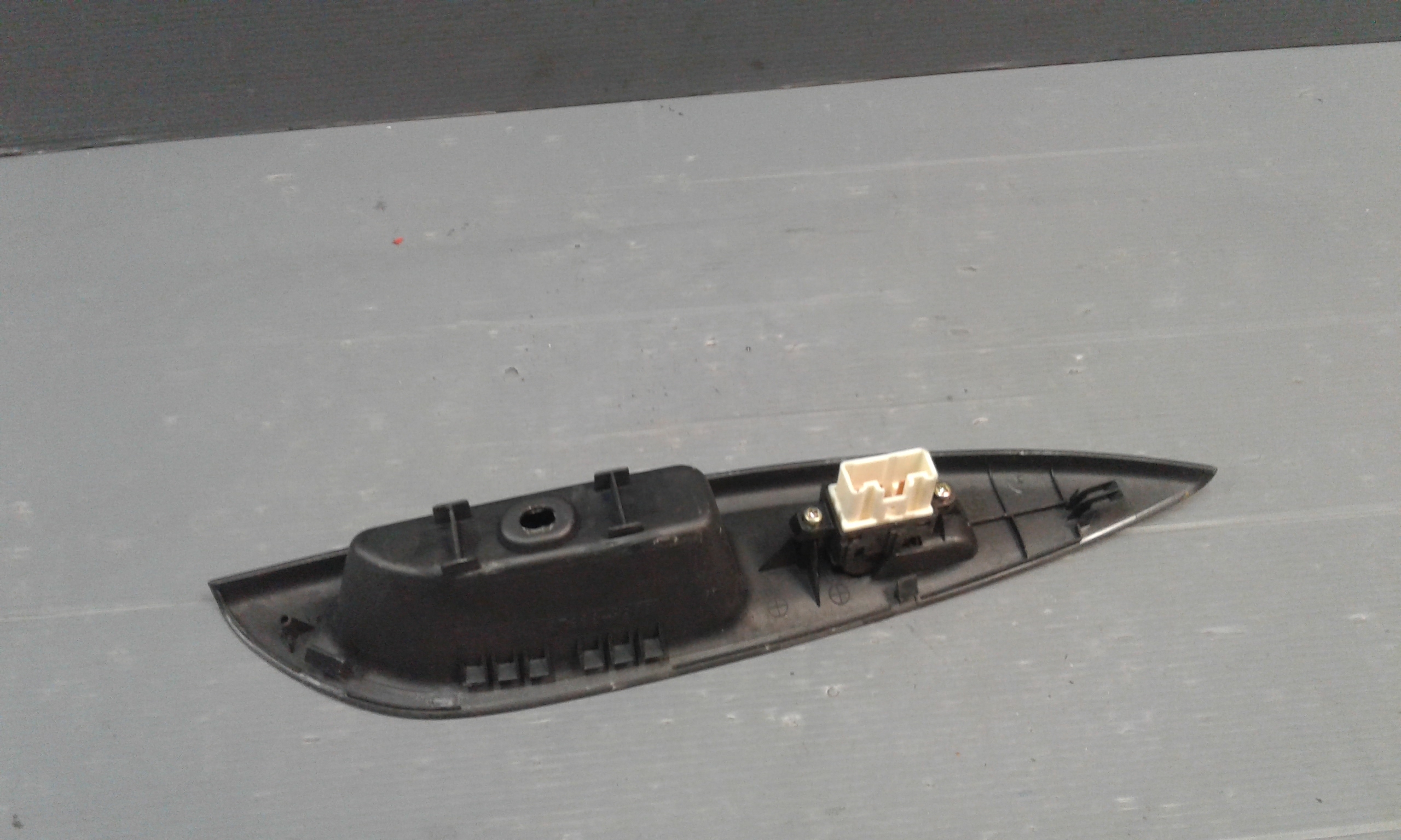 Pulsantiera Posteriore Sinistra MAZDA 6 S. Wagon