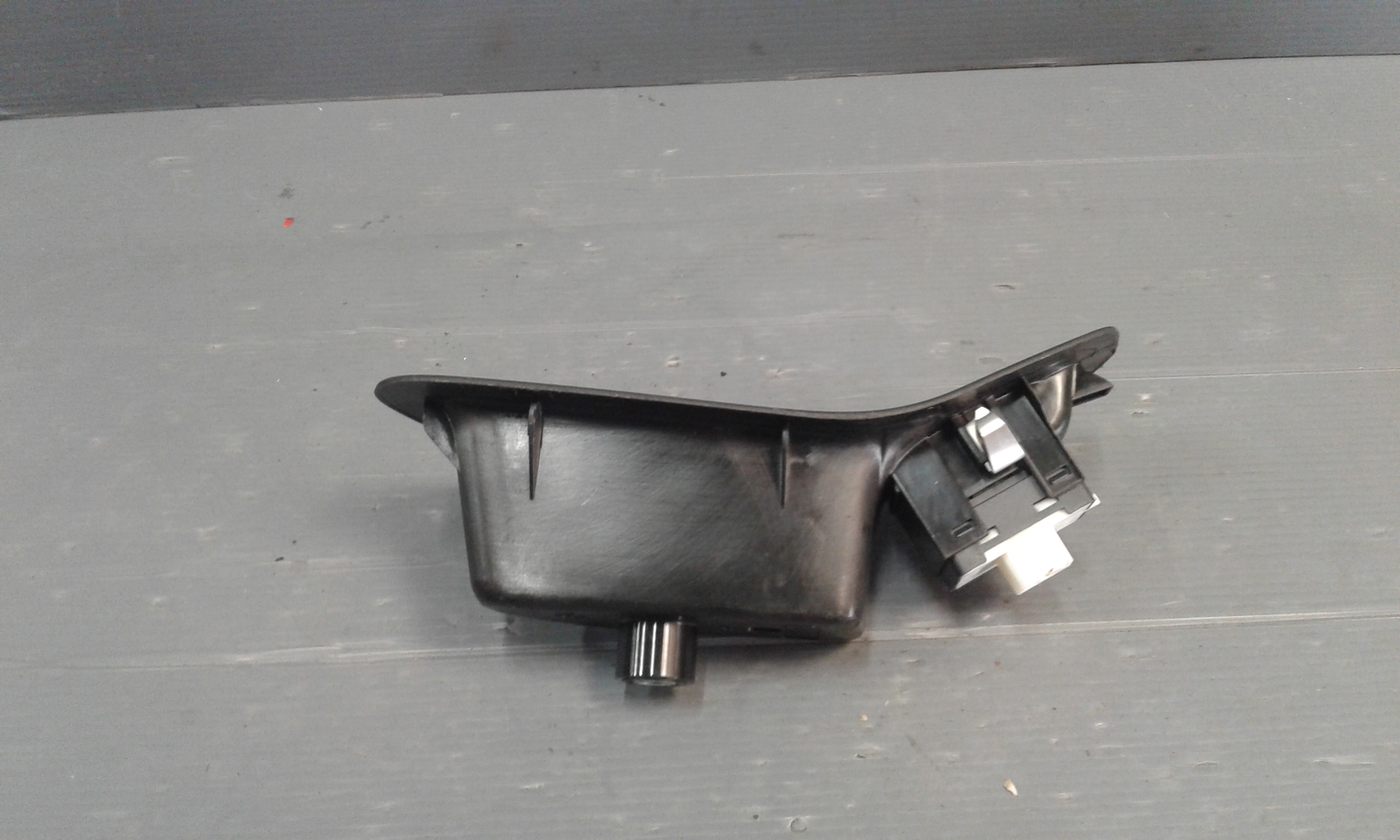 Pulsantiera Posteriore Sinistra FIAT 500 X 1 Serie