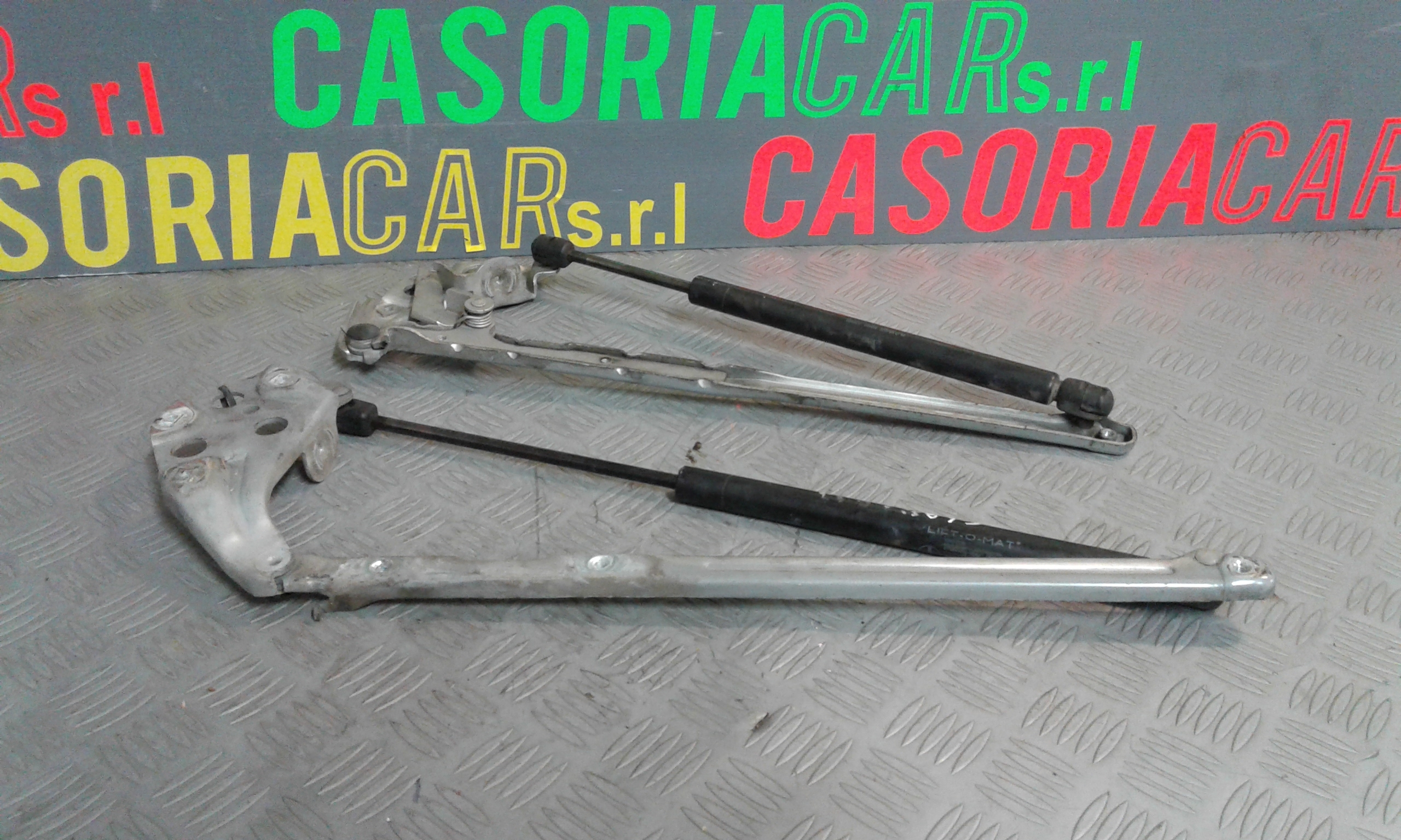 Pistoncini cofano ant MERCEDES Classe E Berlina W210