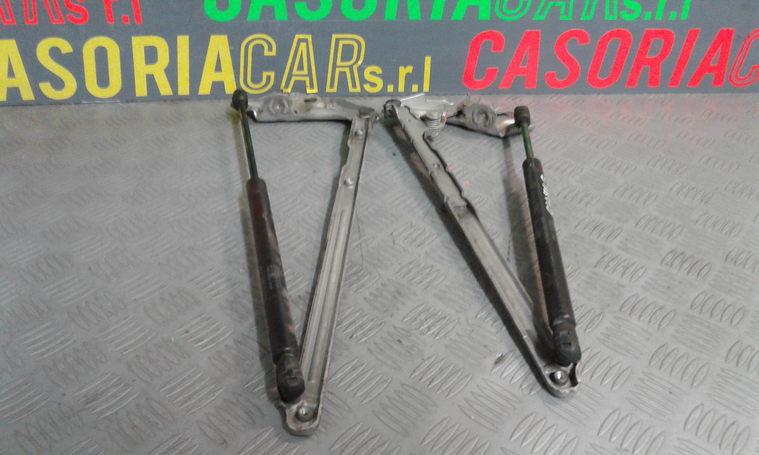 Pistoncini cofano ant MERCEDES Classe E Berlina W210