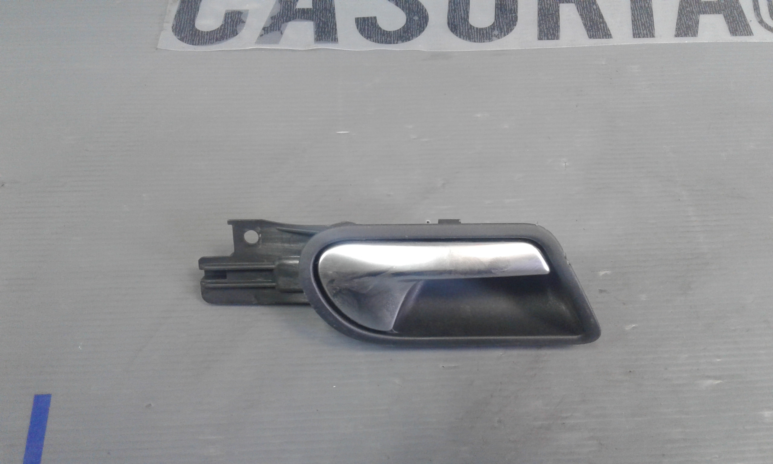 Maniglia interna Posteriore Destra VOLKSWAGEN Golf 5 Berlina