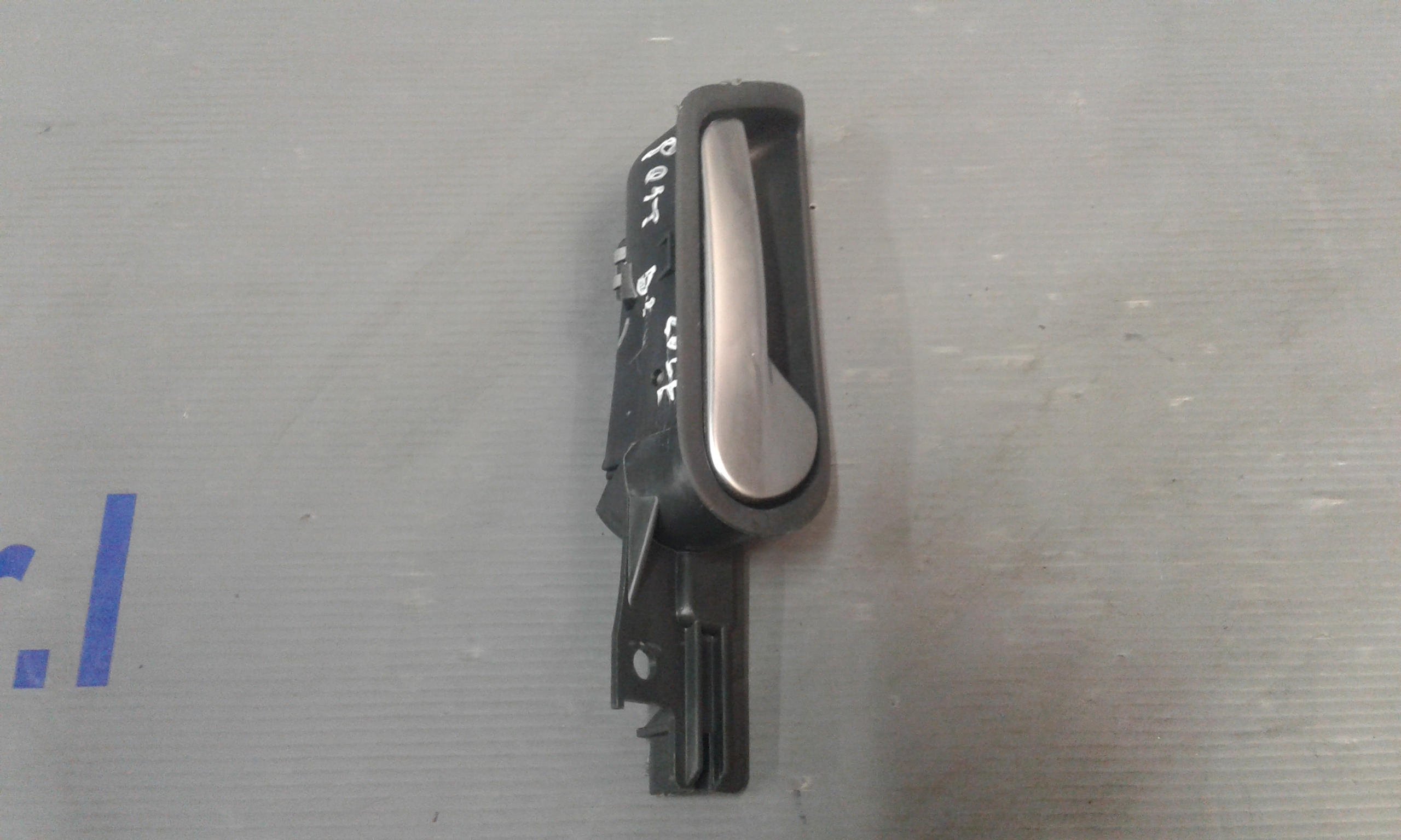 Maniglia interna Posteriore Destra VOLKSWAGEN Golf 5 Berlina